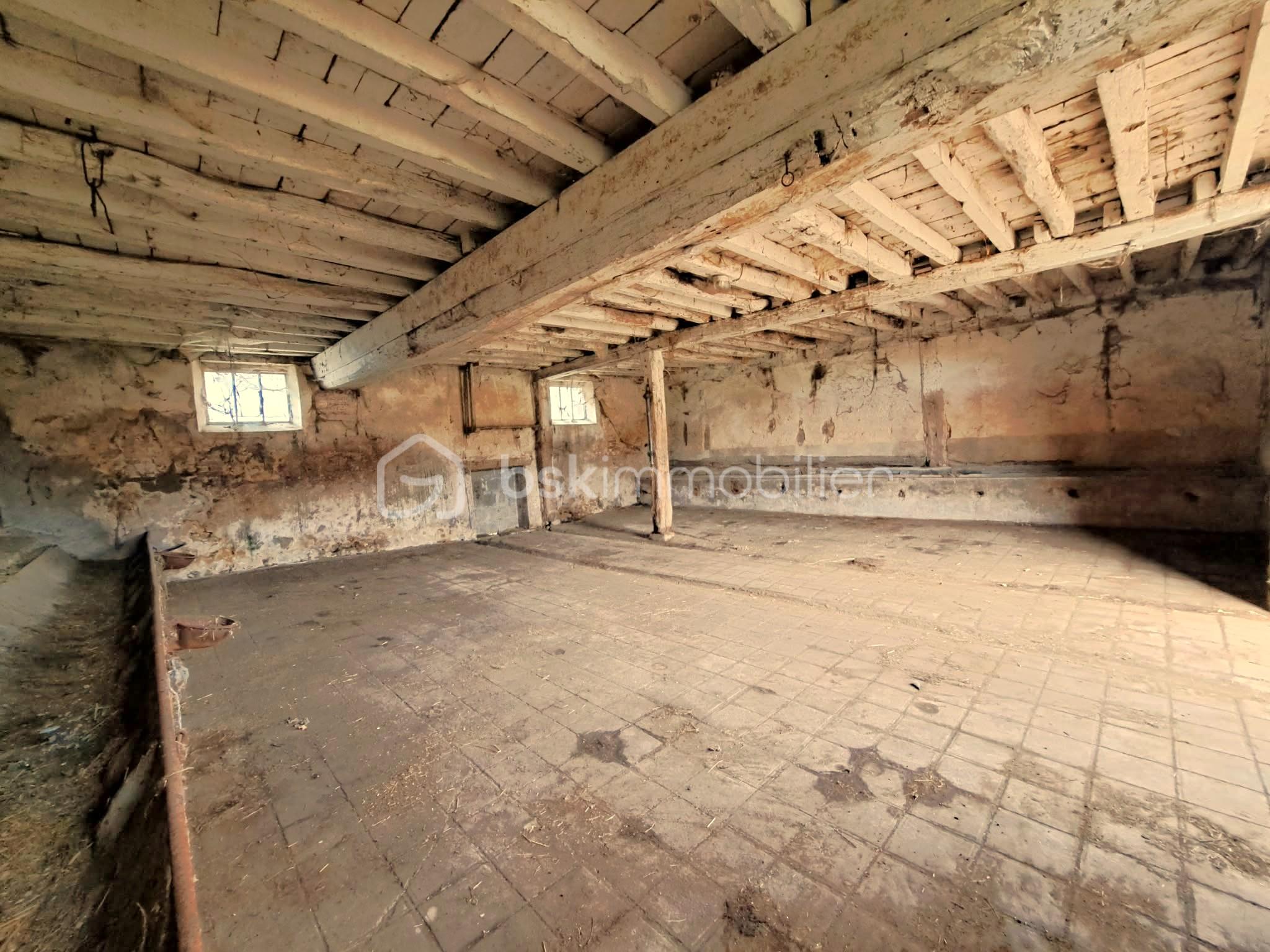 Corps de ferme de 144,02 m² - 2501915a-ffa1-4bab-9c40-0e973a1e9974.jpg