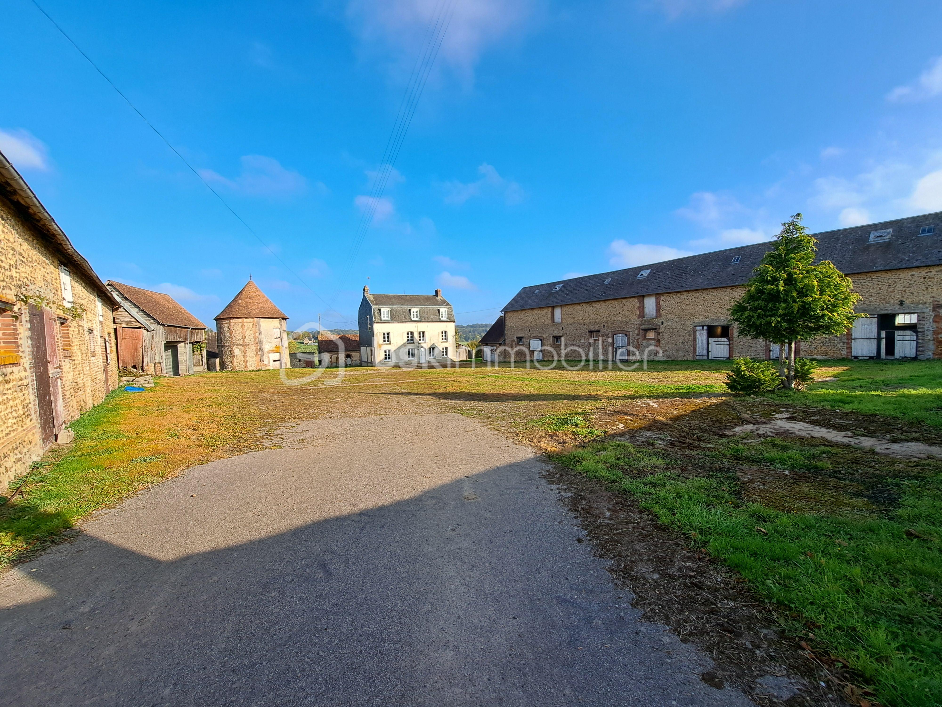 Corps de ferme de 144,02 m² - 20251014_102827.jpg