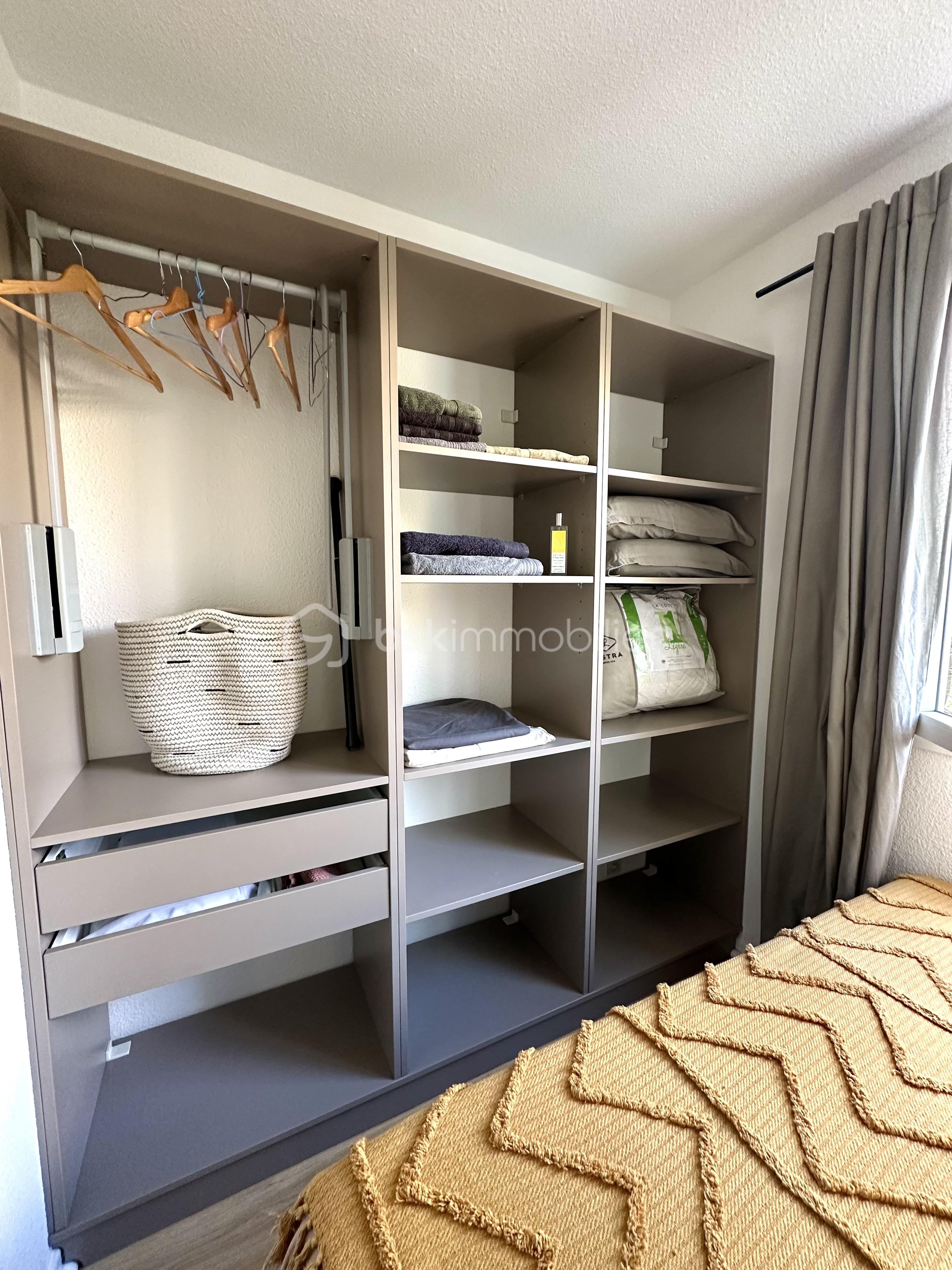 Appartement de 39 m² - 8- Chambre placard.jpg