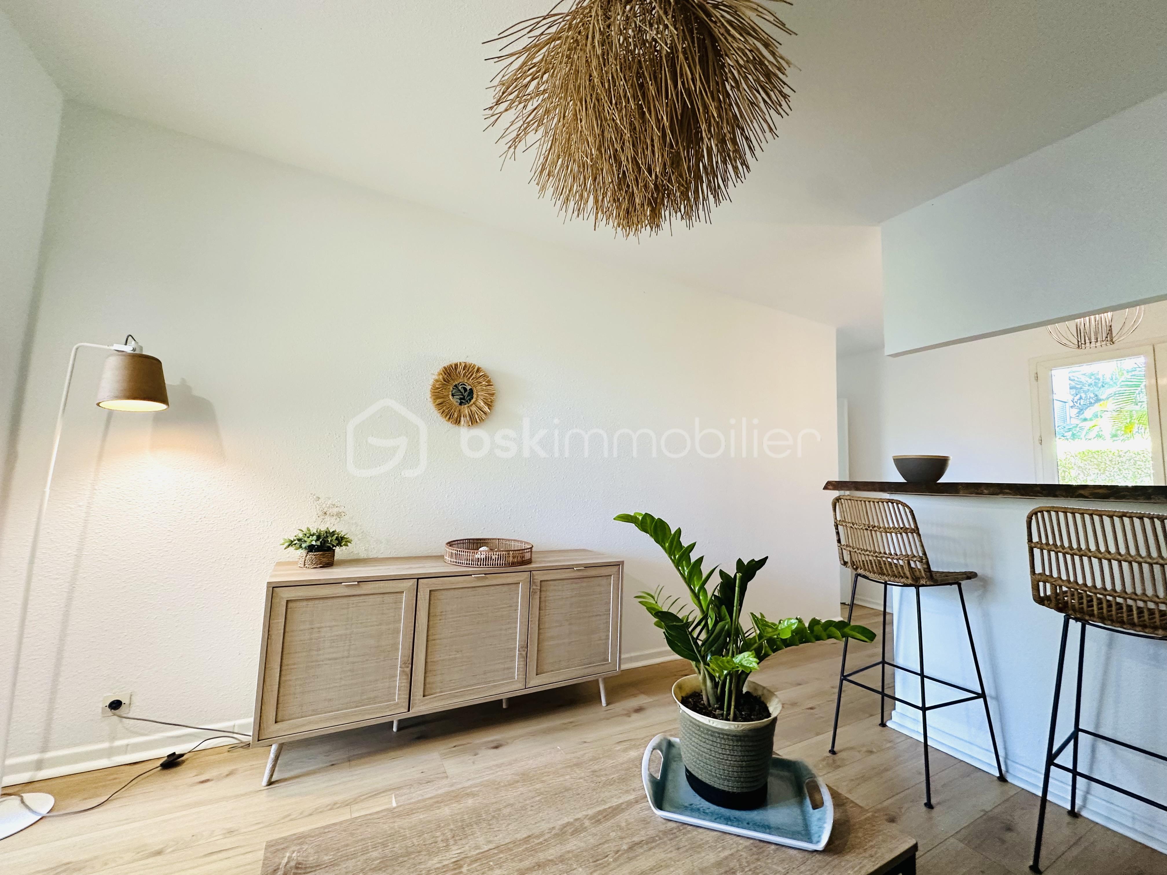 Appartement de 39 m² - 3-Meuble salon.jpg