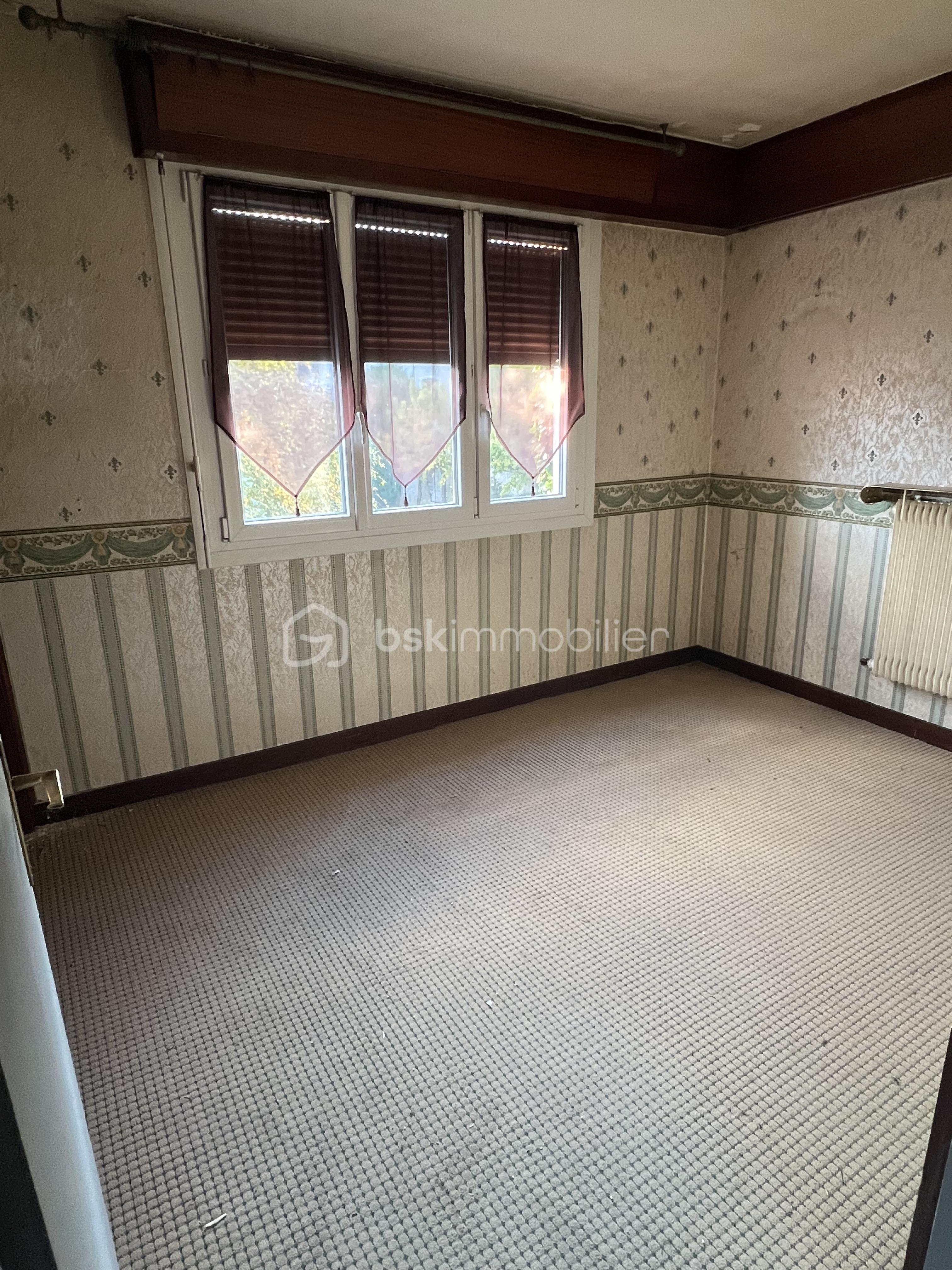 Appartement de 160 m² - Phot chambre verte de loin.jpg