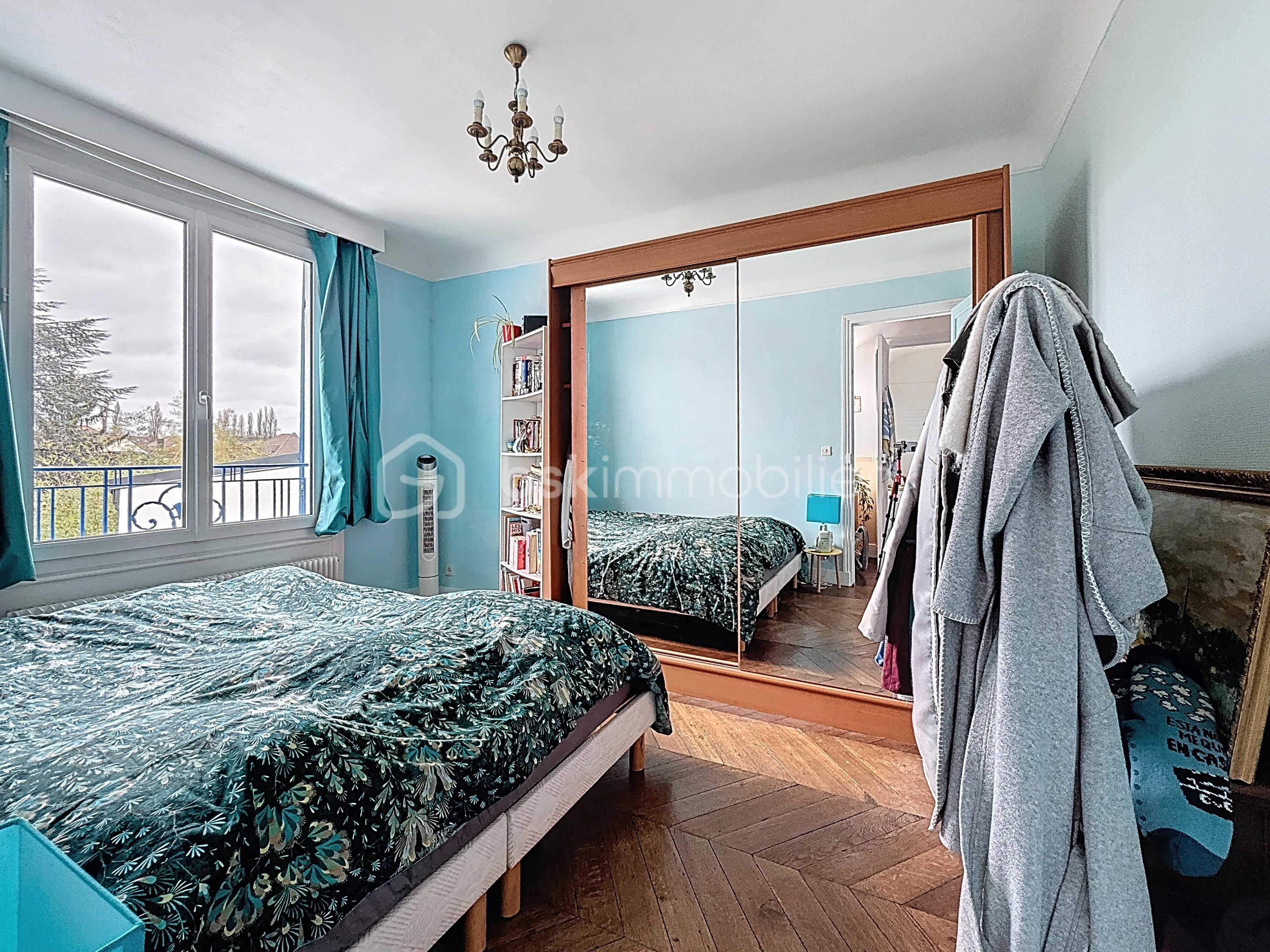 Maison de 100 m² - chambre3-vue2-etage1.jpg