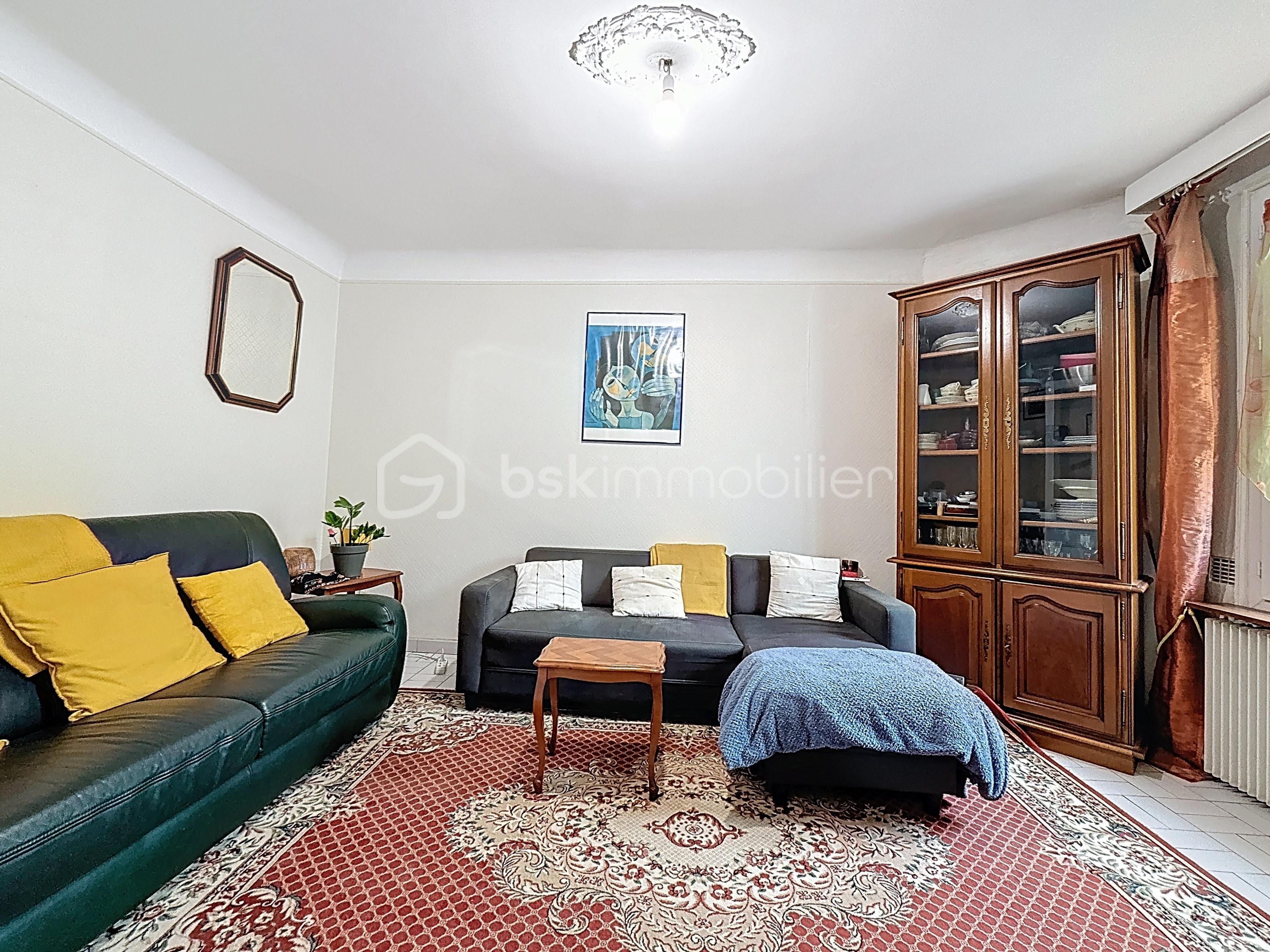 Maison de 100 m² - salon-vue1.jpg