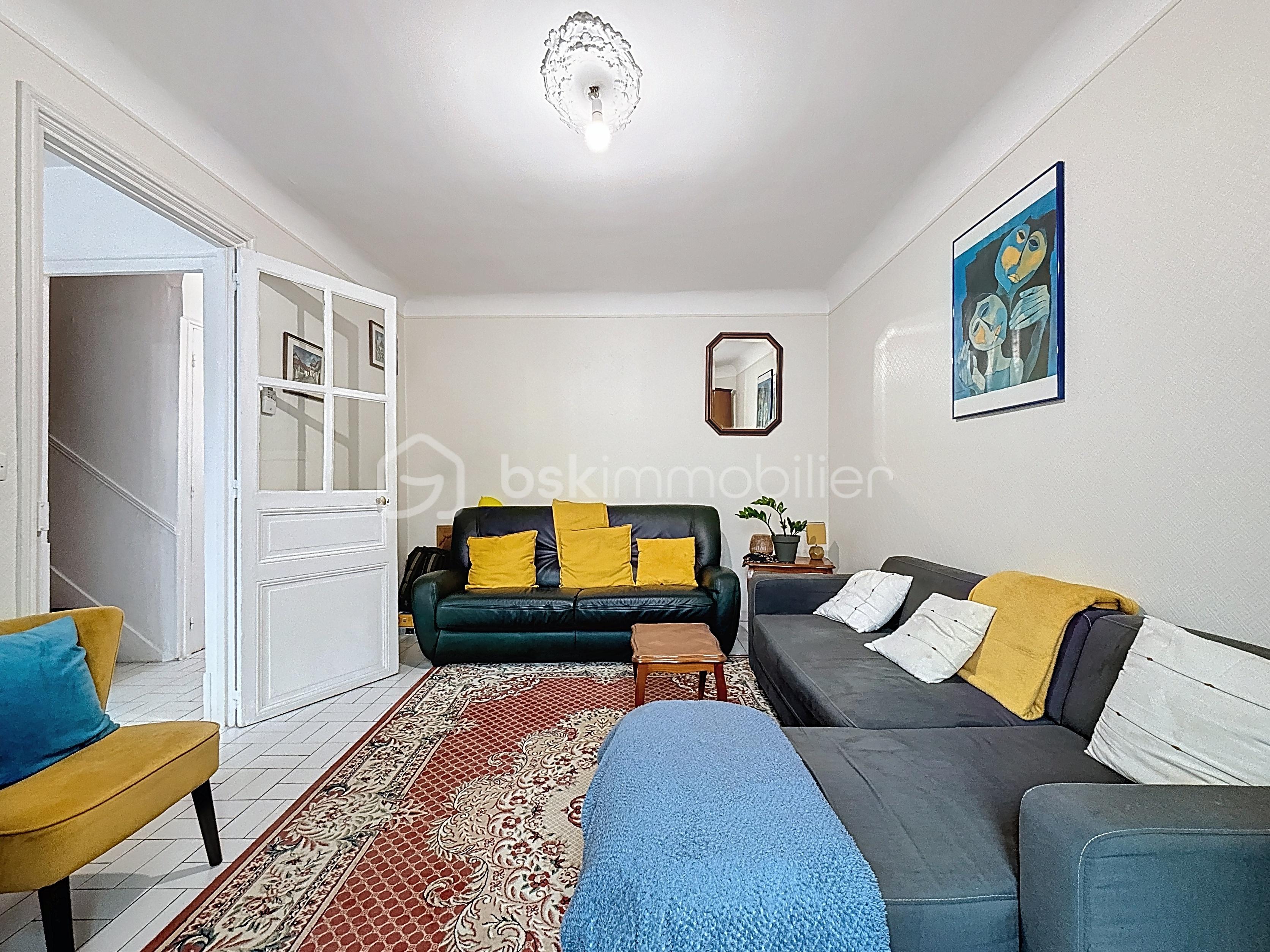 Maison de 100 m² - salon-vue4.jpg