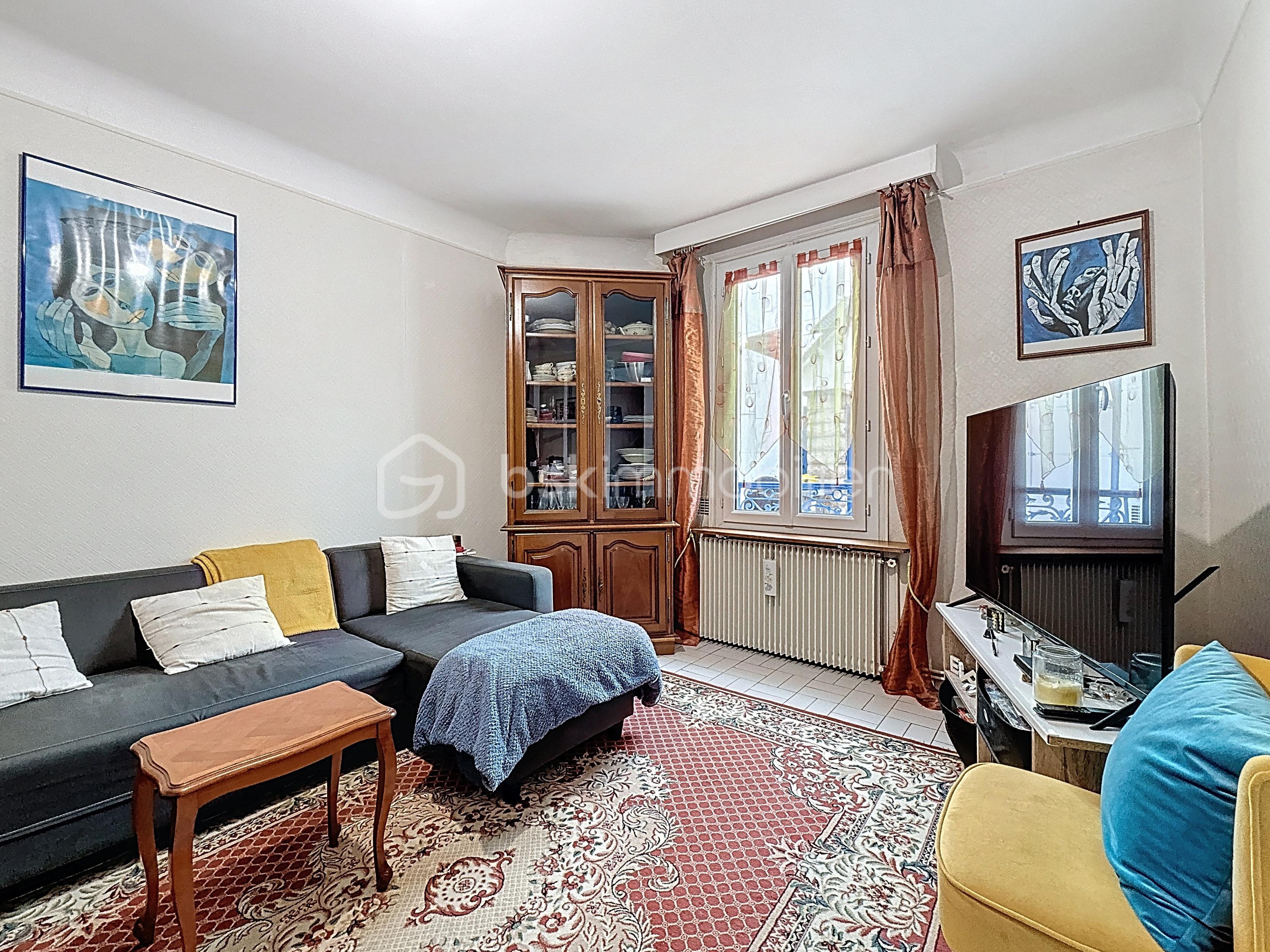 Maison de 100 m² - salon-vue3.jpg