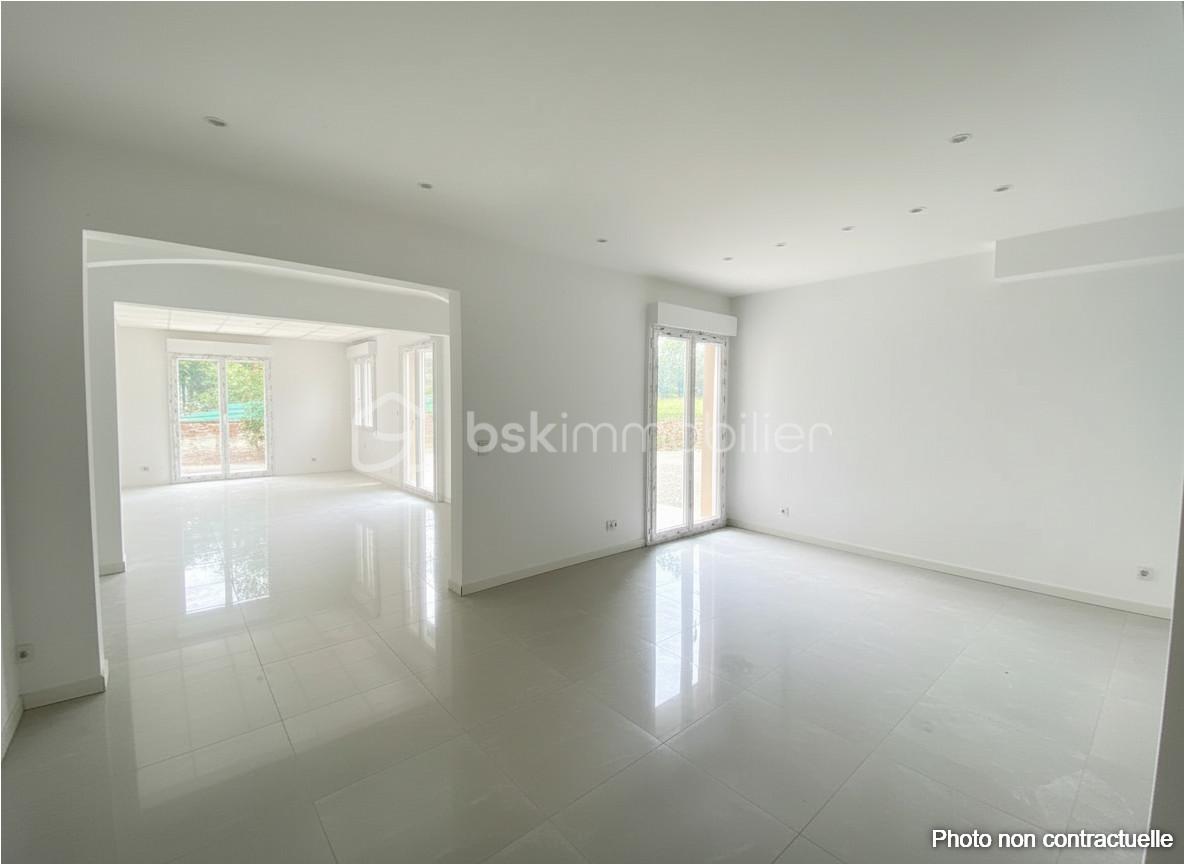 PIECES RELOOKEE AVANT AMENAGEMENT.jpg