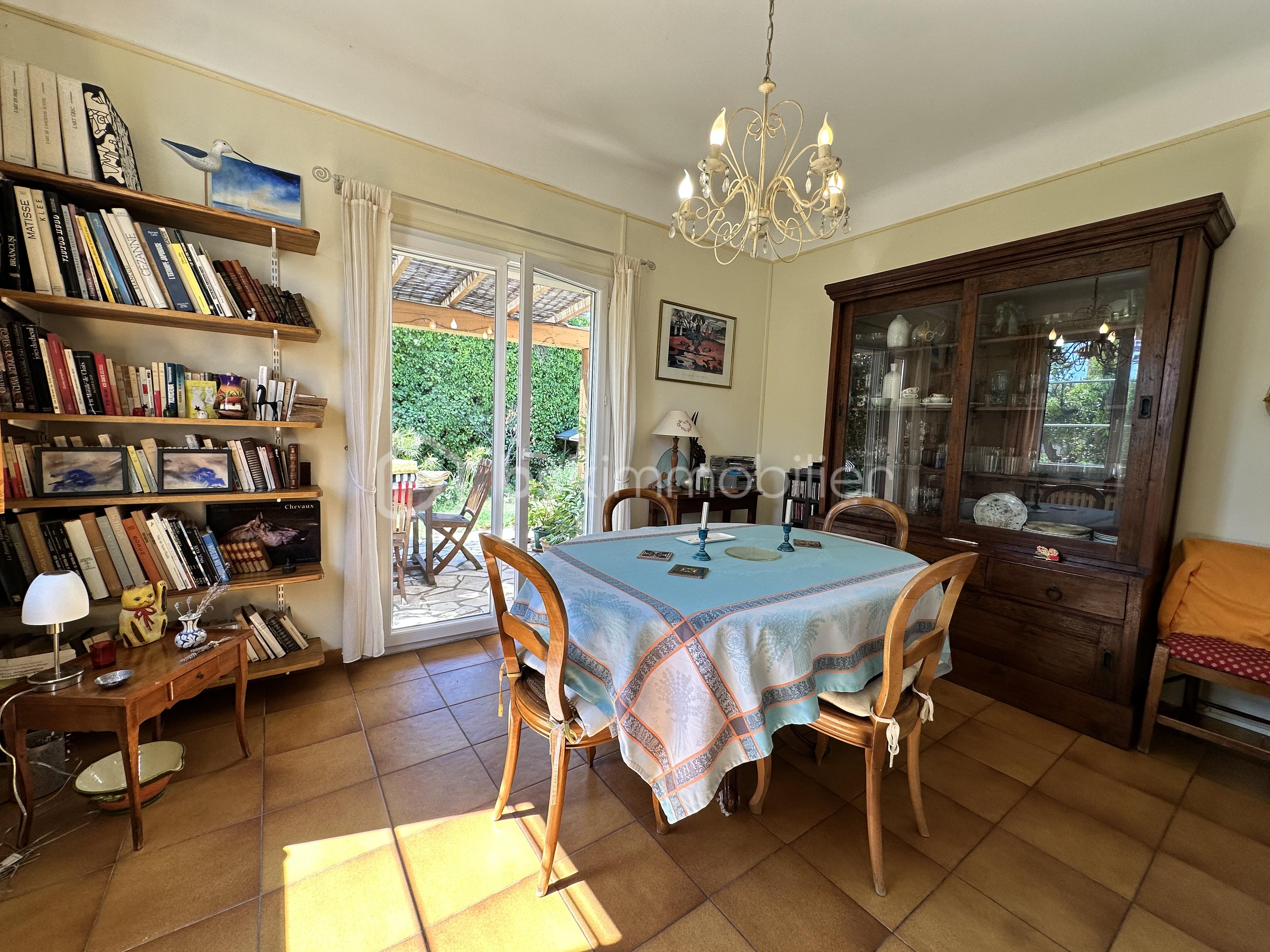 salle à manger.jpeg