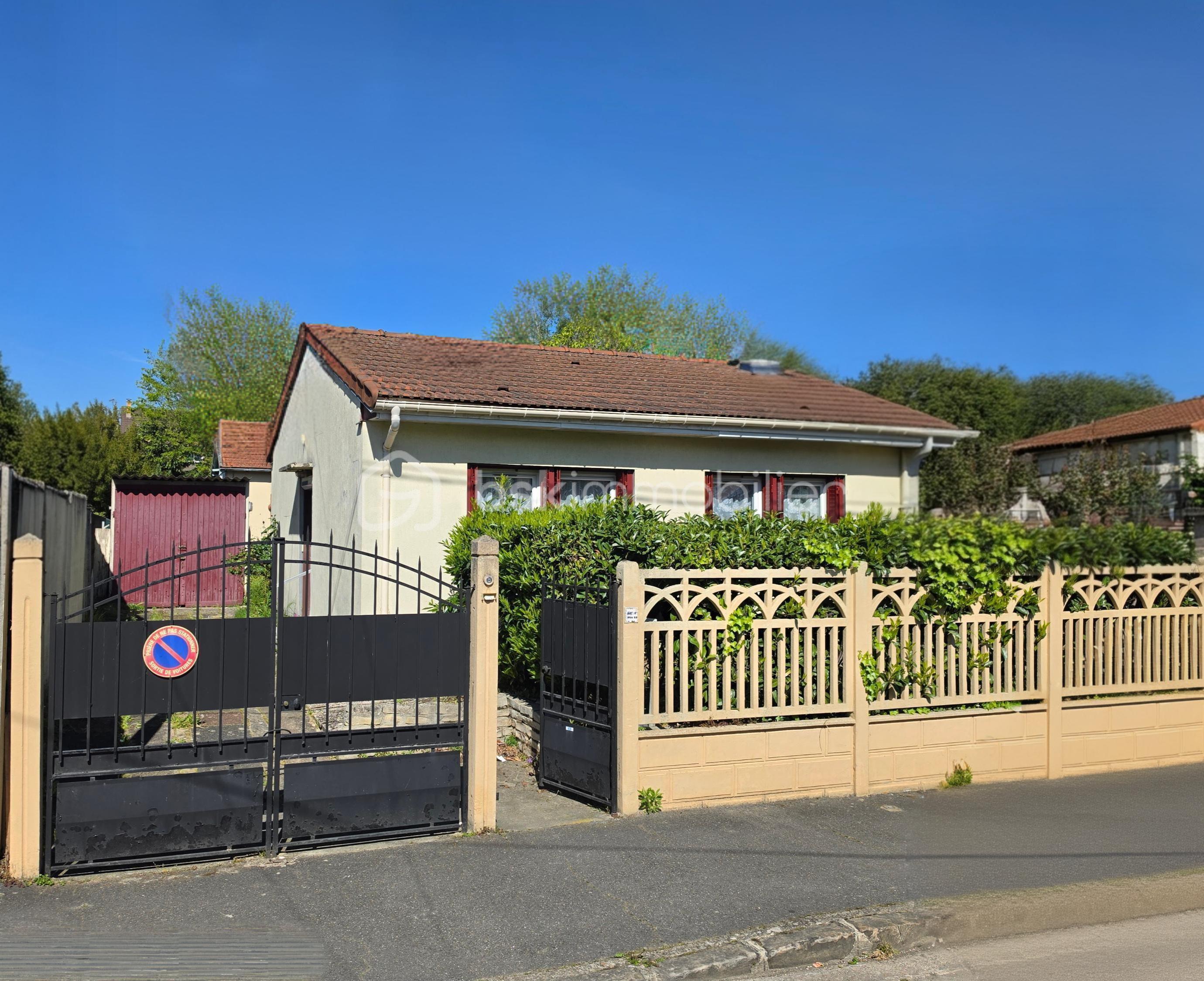 Maison 3 pièces 500 m² · à Chelles · 500 m² · 250 000 €