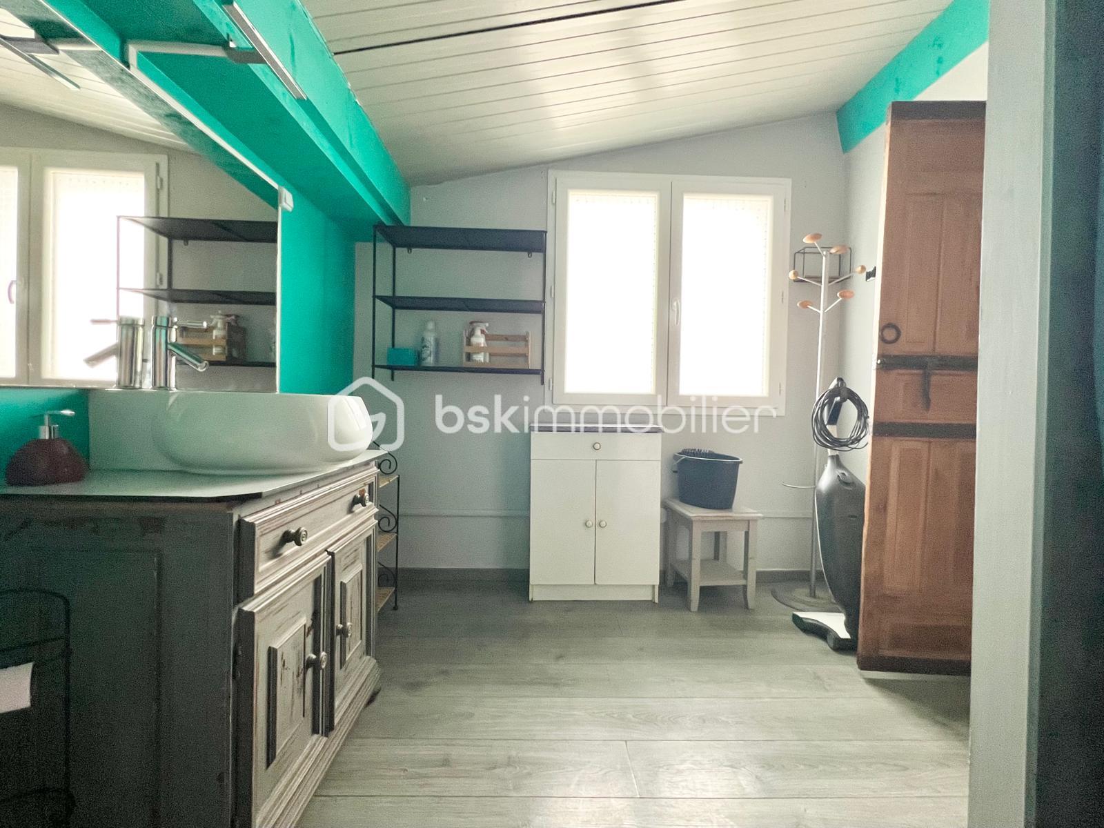 Local d activites de 280 m² - jzMEheo18kFY87o36hOzM0NpGlTLN3mYJP8bBuOa-branded.jpg