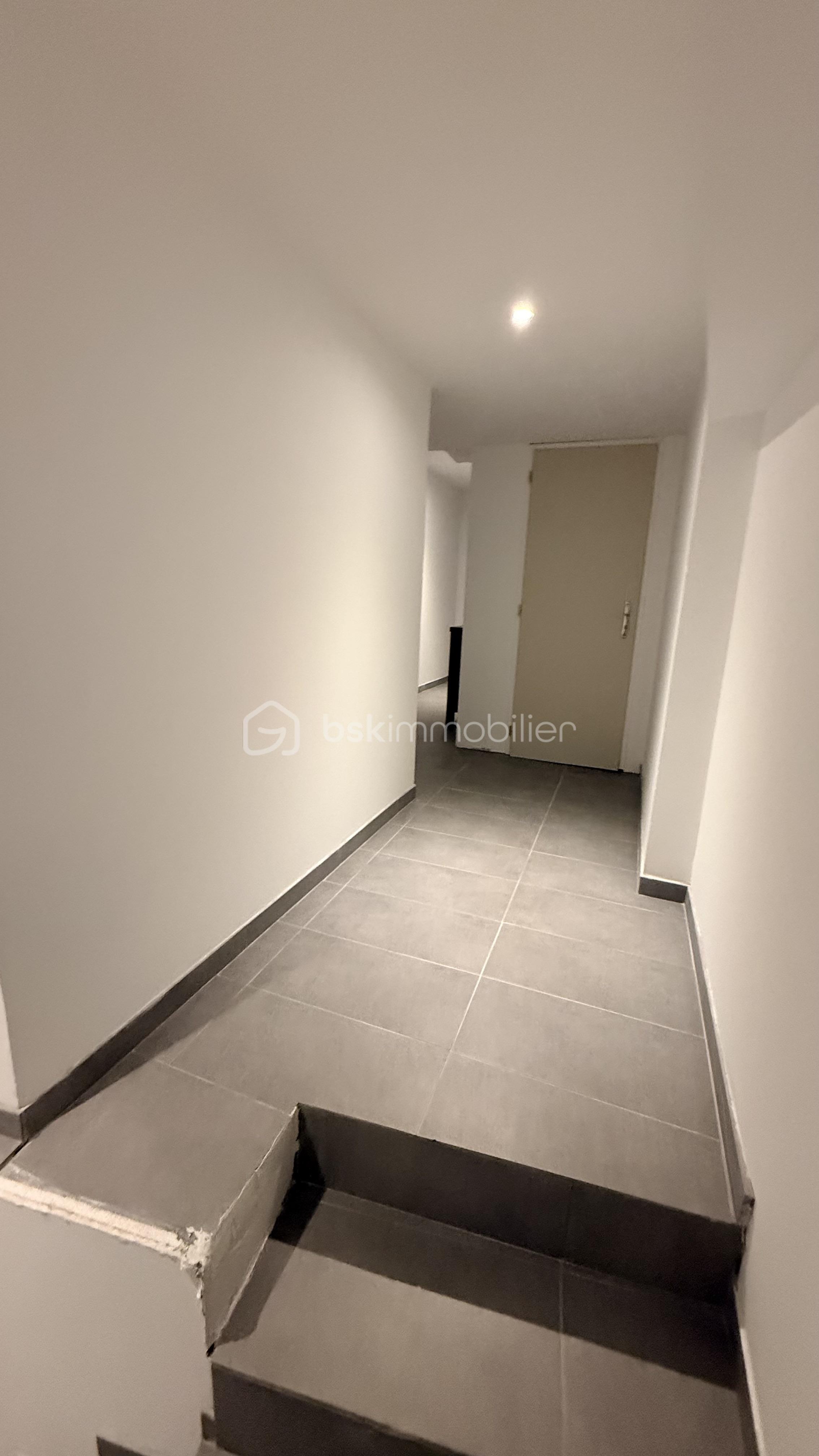 Immeuble commercial de 300 m² - IMG_0703.jpeg