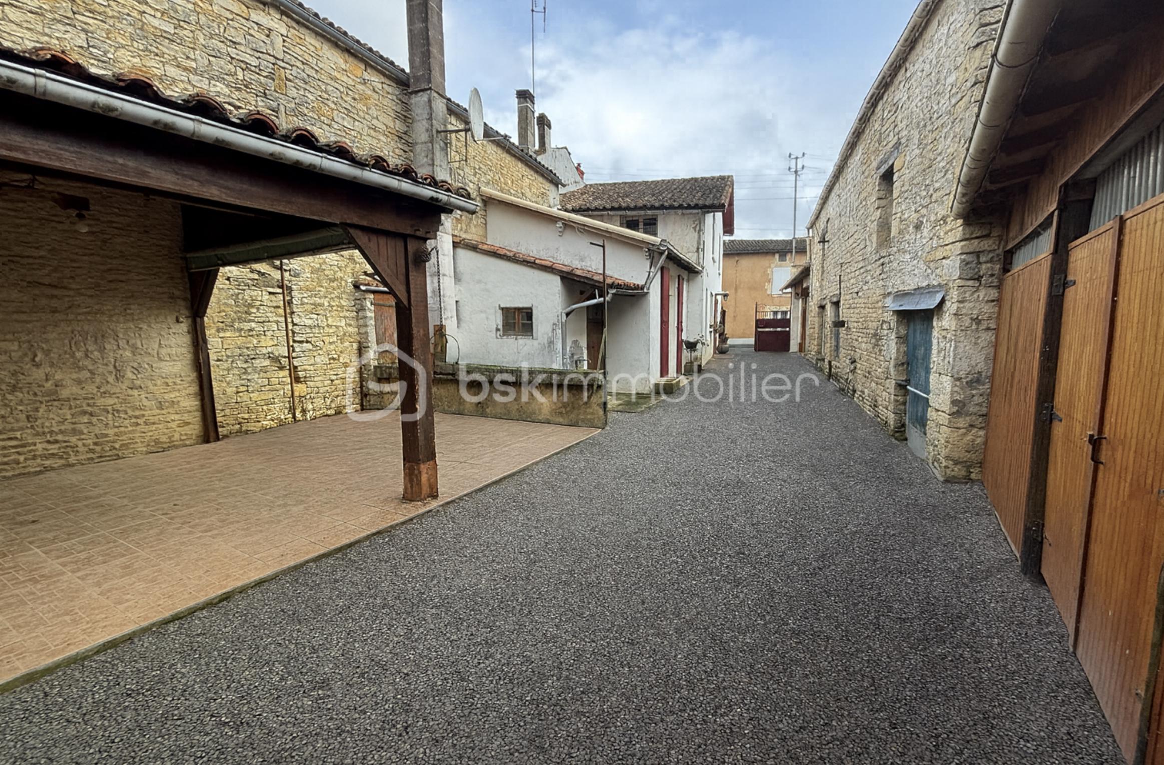 Maison de 100 m² - Capture d’écran 2025-12-03 à 12.08.56.png