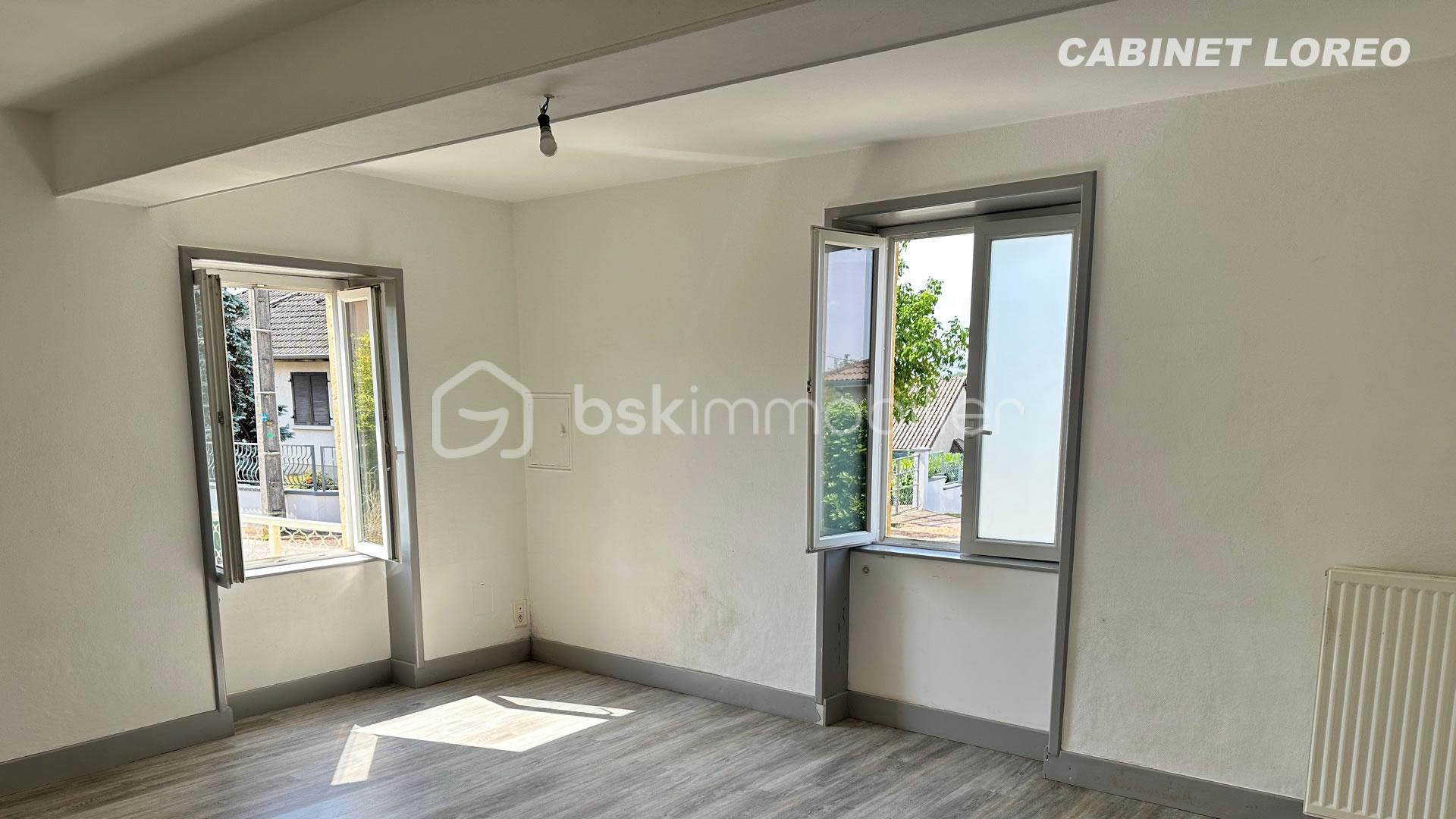 Maison de 130 m² - Vougy-maison4.jpg