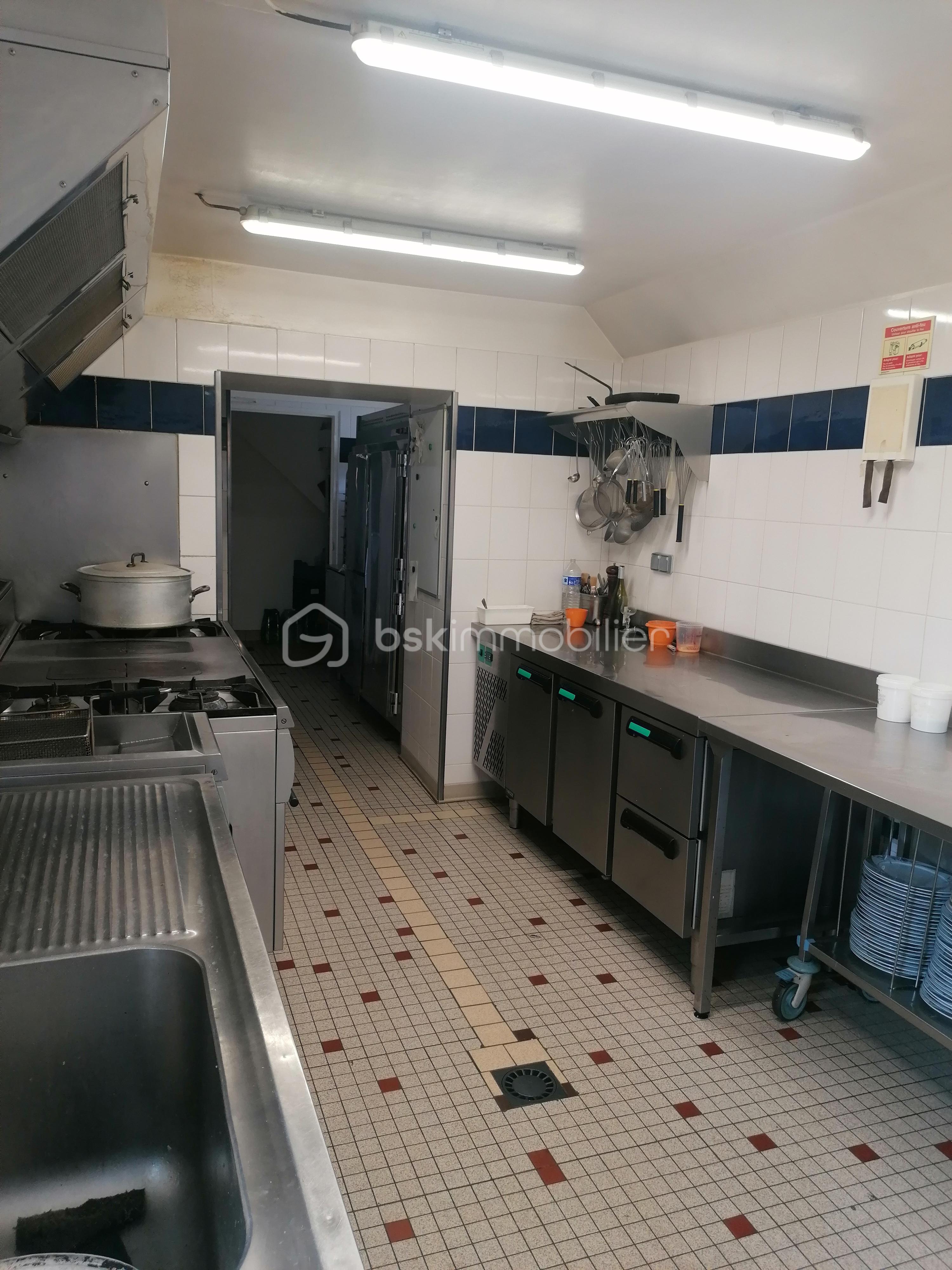 Immeuble commercial de 200 m² - IMG_20251009_162259.jpg