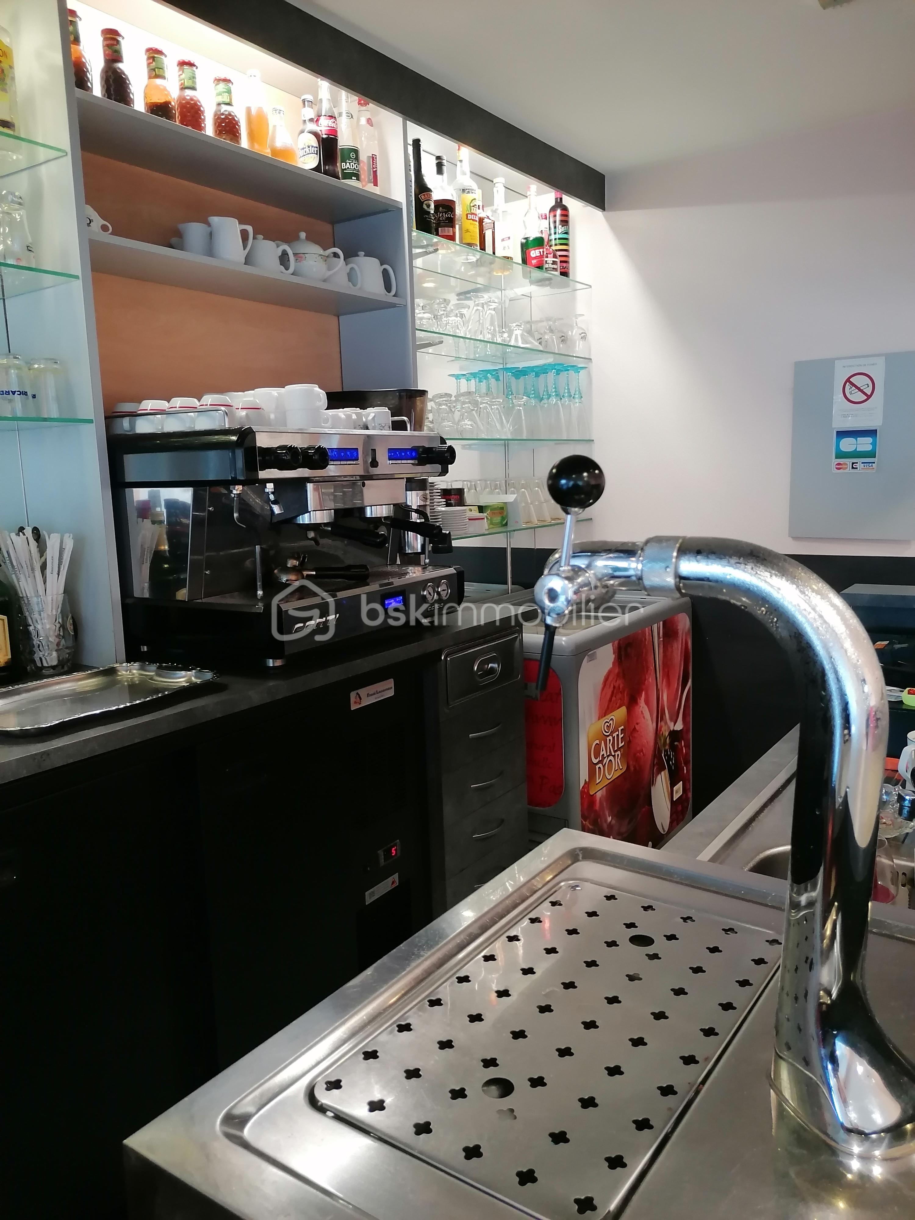 Immeuble commercial de 200 m² - IMG_20251017_170907.jpg