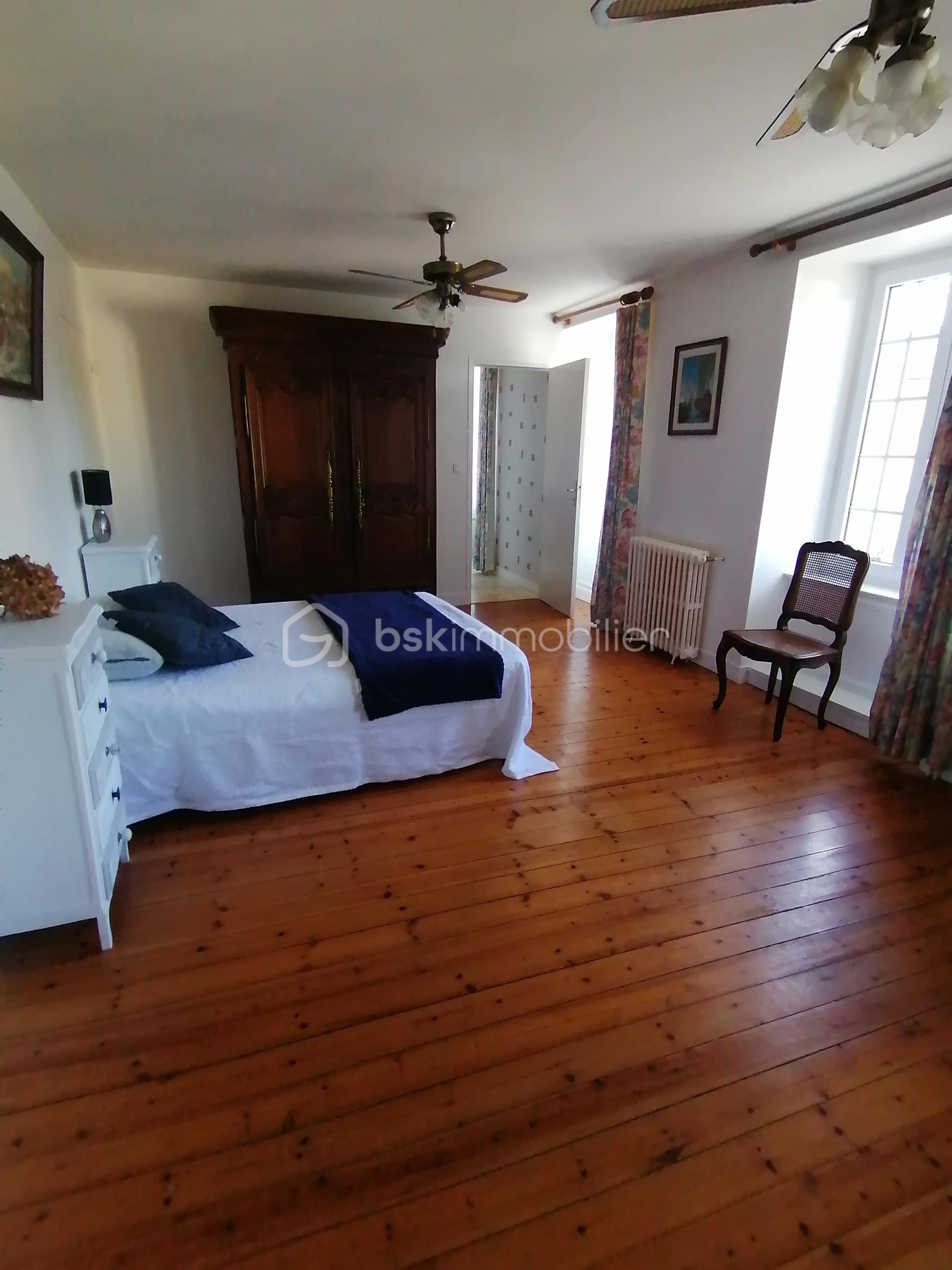 Immeuble commercial de 200 m² - IMG_20251017_151626.jpg