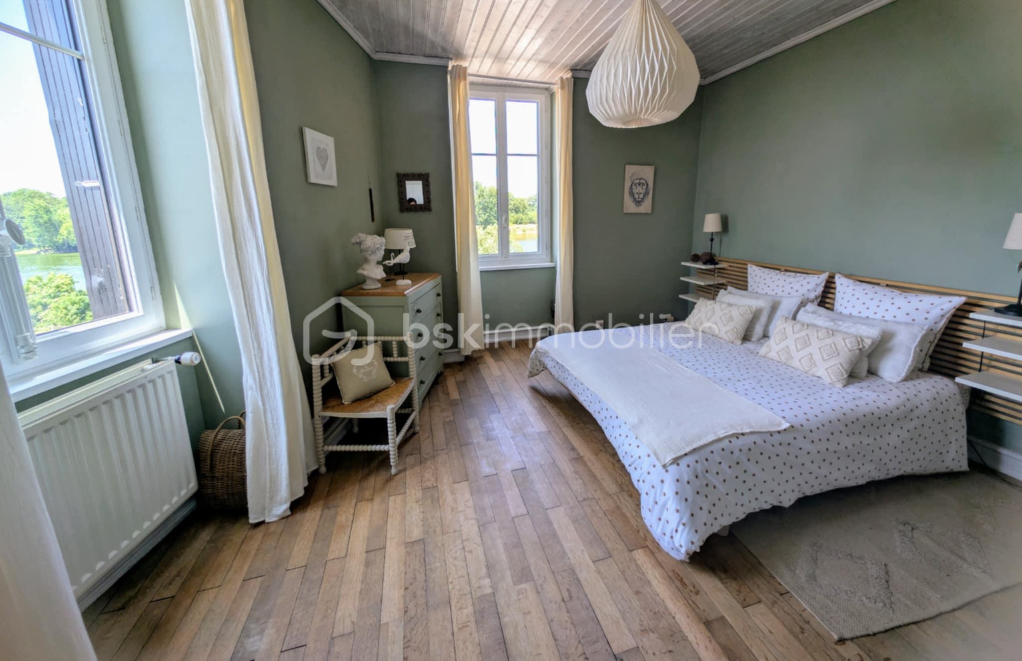 Maison de 205 m² - a44ec57f-d26f-483f-b7de-f2ae33396f4d.jpg