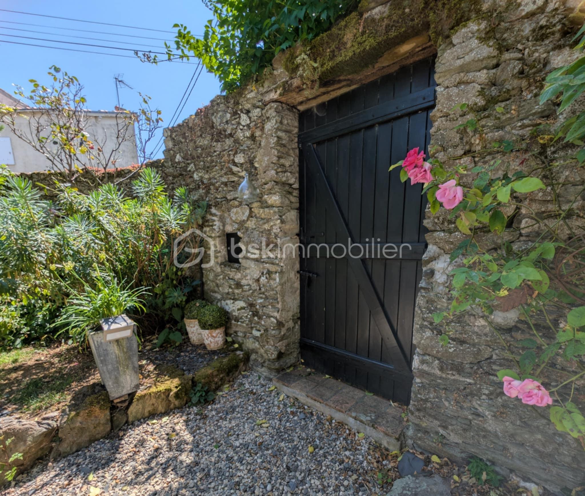 Maison de 205 m² - 6c8166ec-f663-4e13-a9a5-5450c8593b1f (1).jpg
