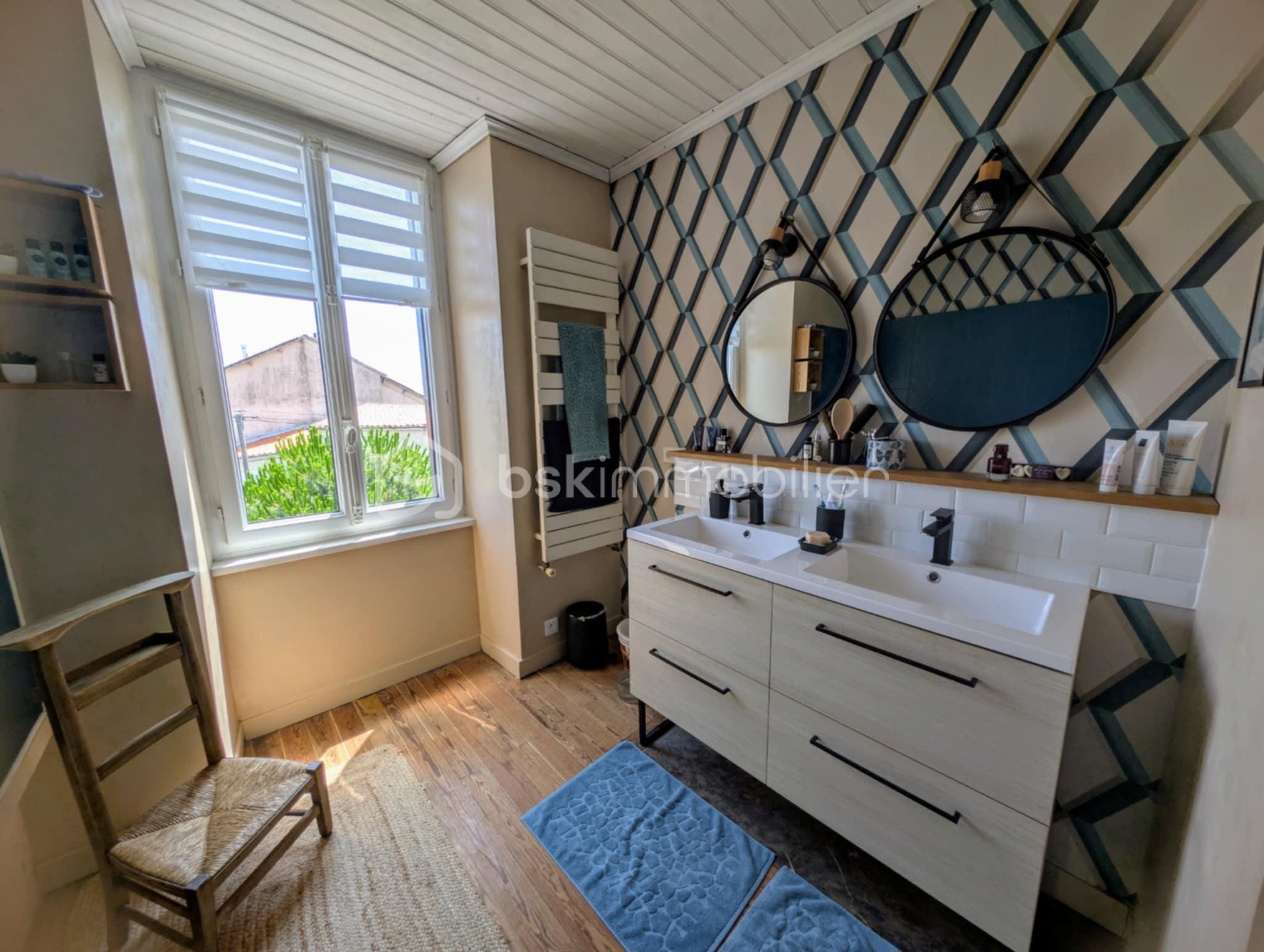 Maison de 205 m² - 6c82559b-b24a-4db0-b579-9bd9bbd17545.jpg