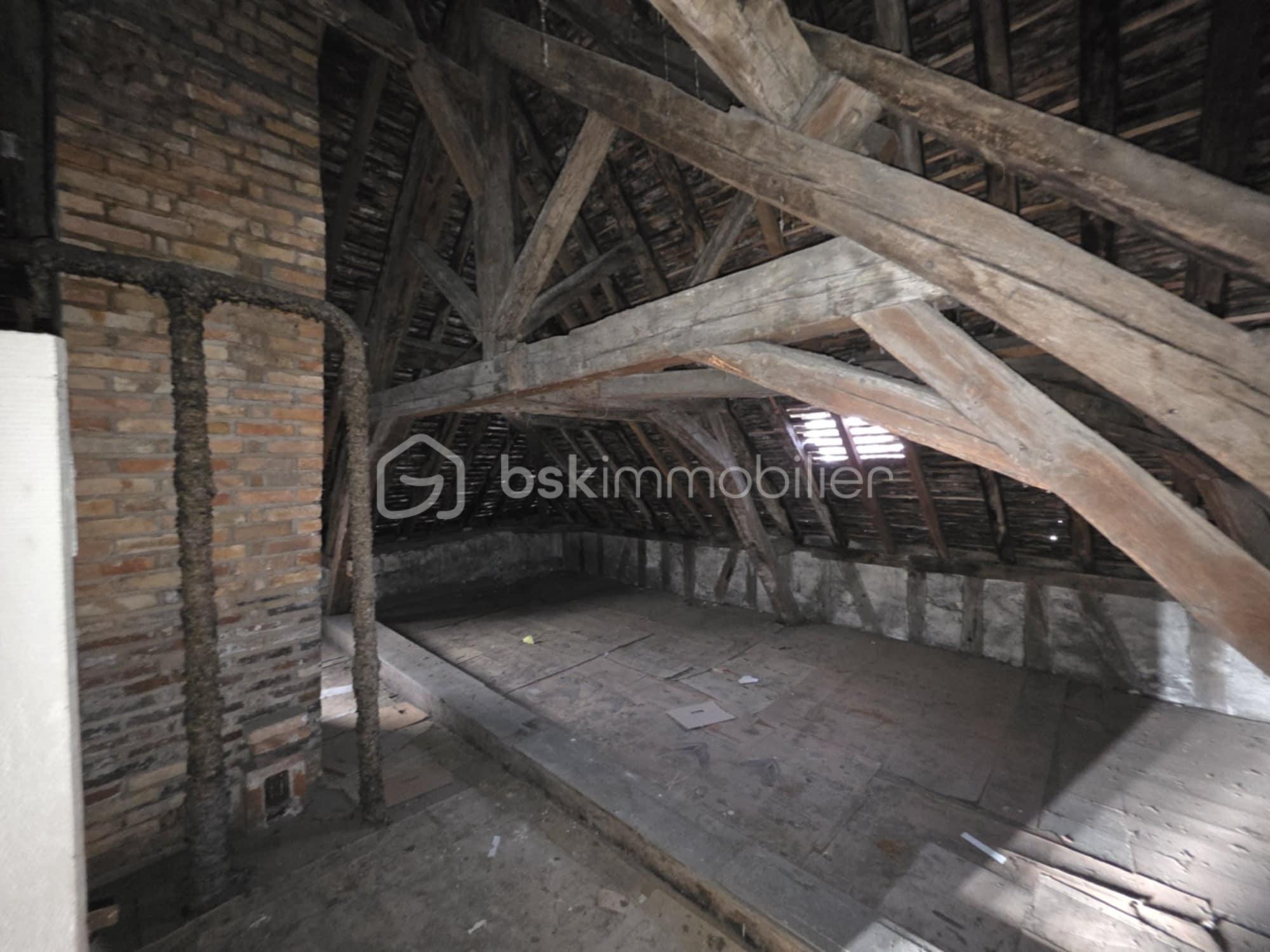 Immeuble de 100 m² - a331874b-65b3-44bb-bf6f-8081e23a217b.jpg