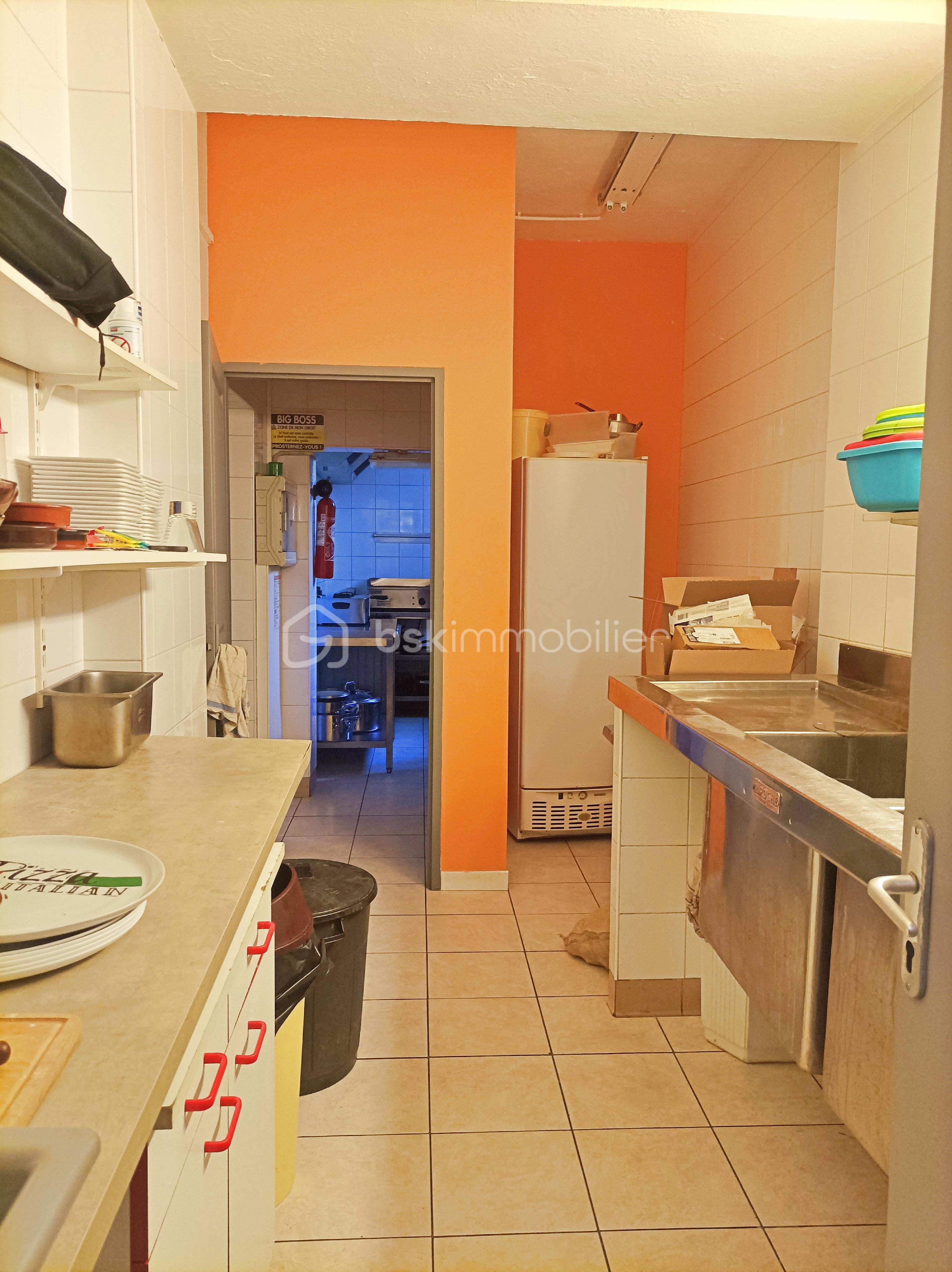 Immeuble de 266 m² - 8.jpg