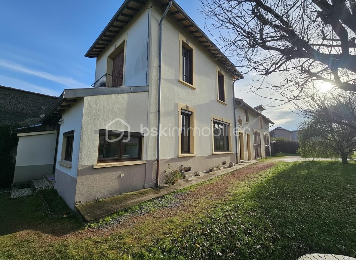 Maison ancienne de 135 m² - generated_façade 3.jpg