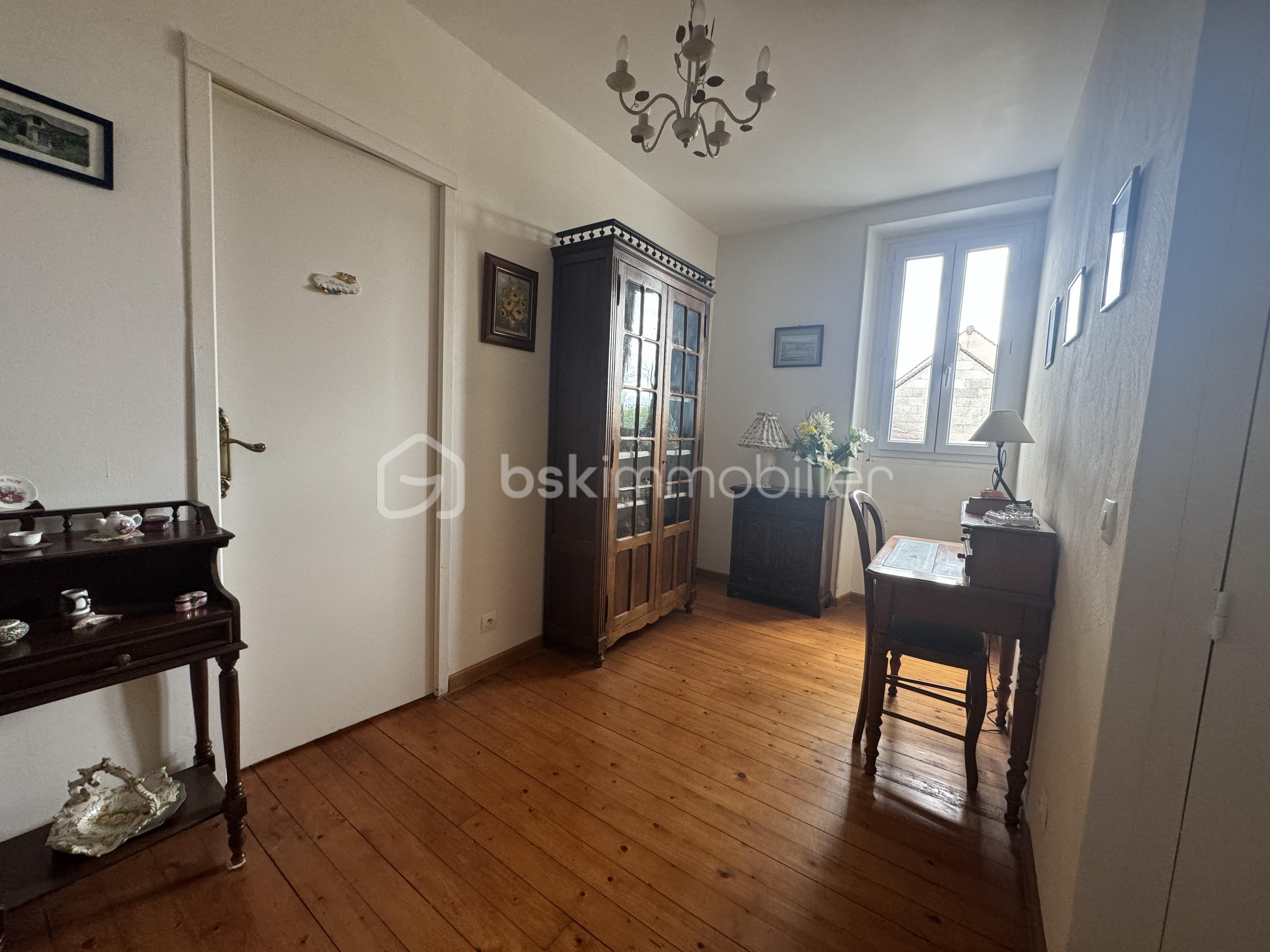 Maison de 261 m² - tempImage6s255J.png