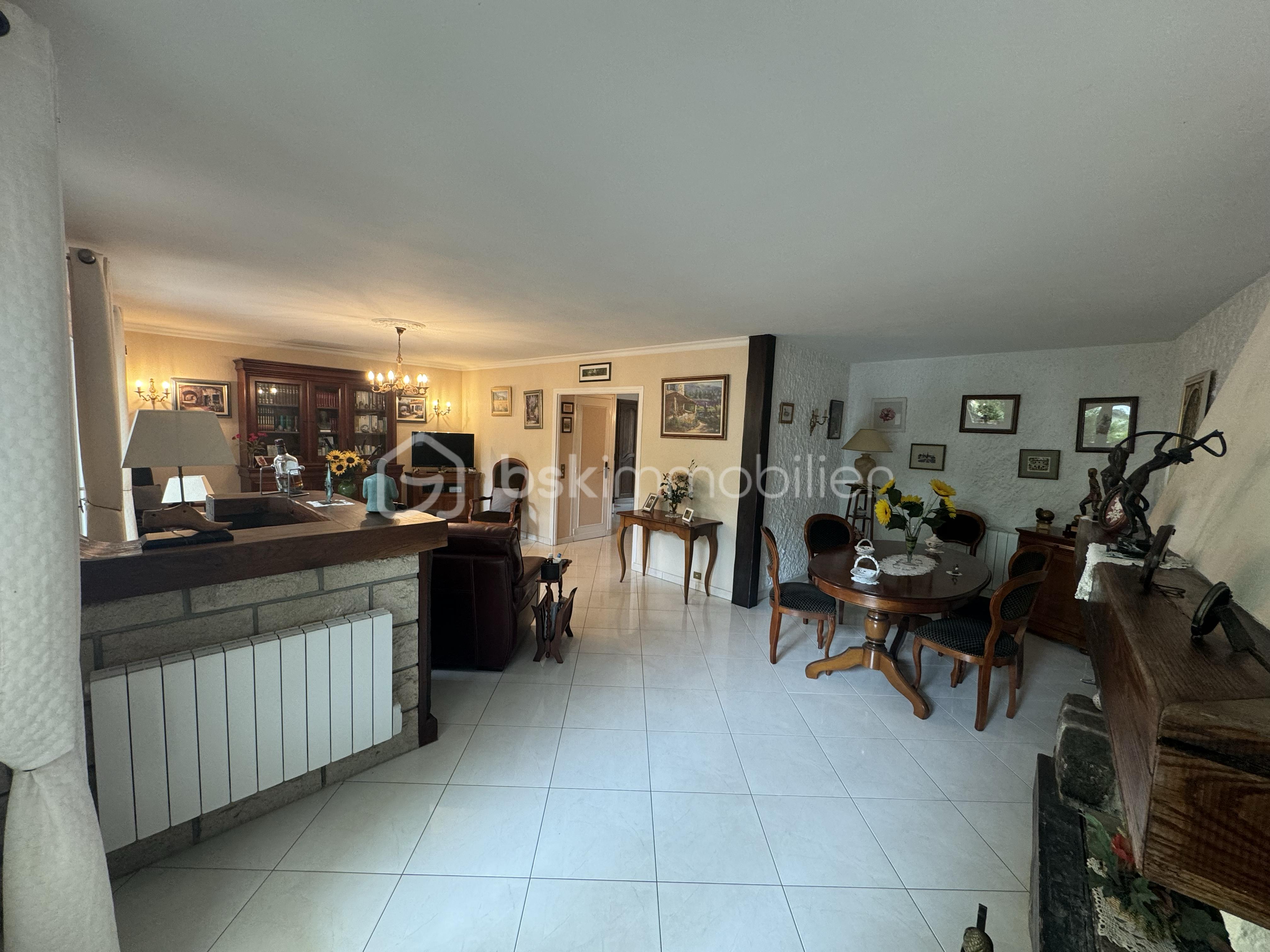 Maison de 261 m² - tempImagesY9Syh.png