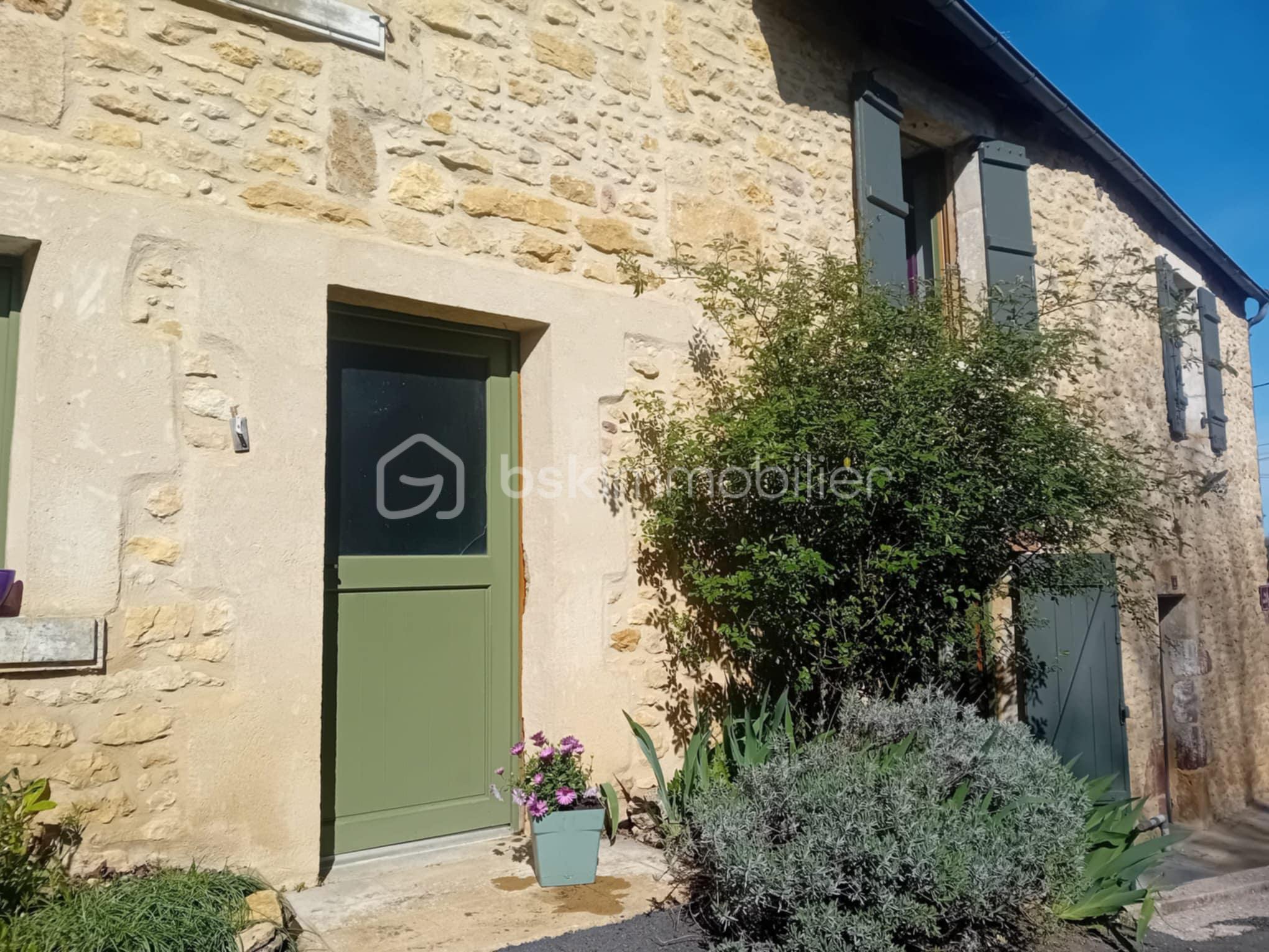 Maison de village de 75 m² - f522134c-1f73-4c85-84f6-63fd992e3635.jpg