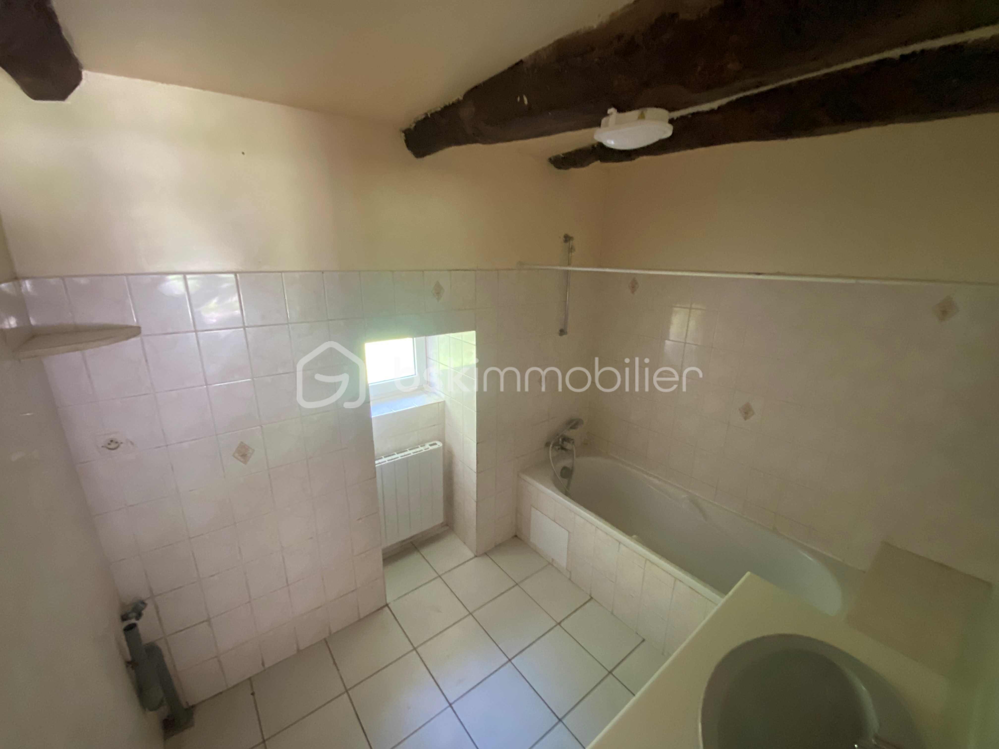 Maison ancienne de 2 675 m² - 18..jpg