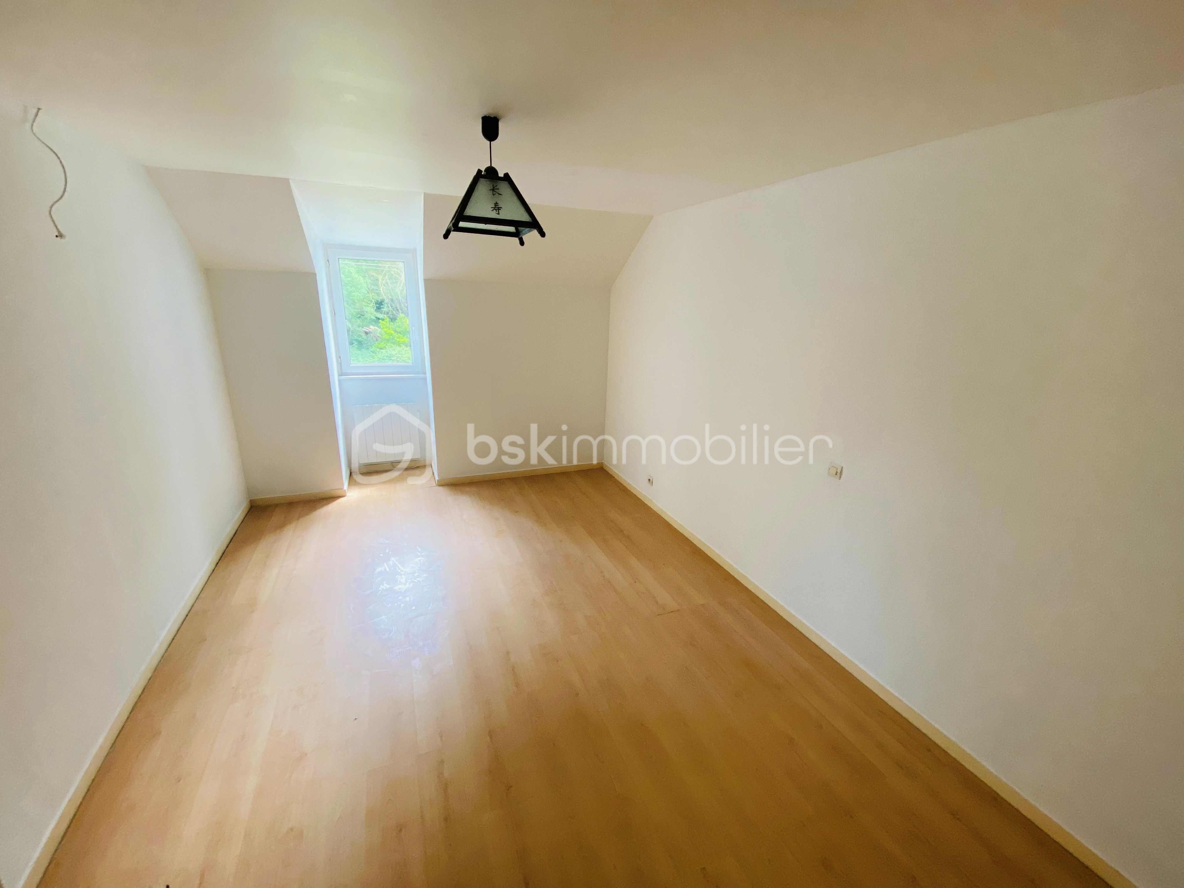 Maison ancienne de 2 675 m² - 22..jpg