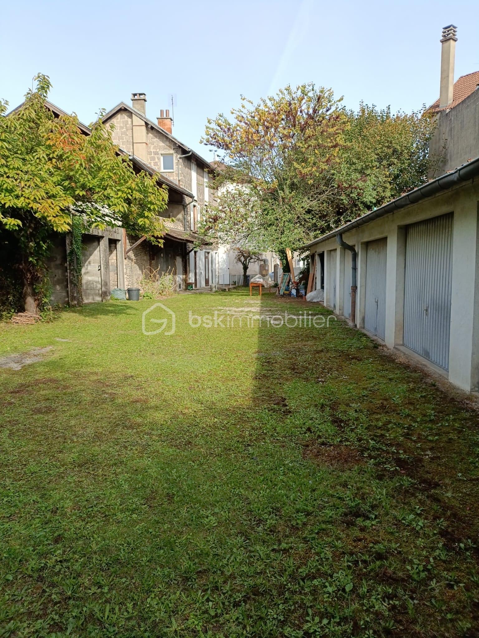 Parking de 135 m² - 2b318ff4-cf82-400c-b476-01f73b9db8dc.jpeg