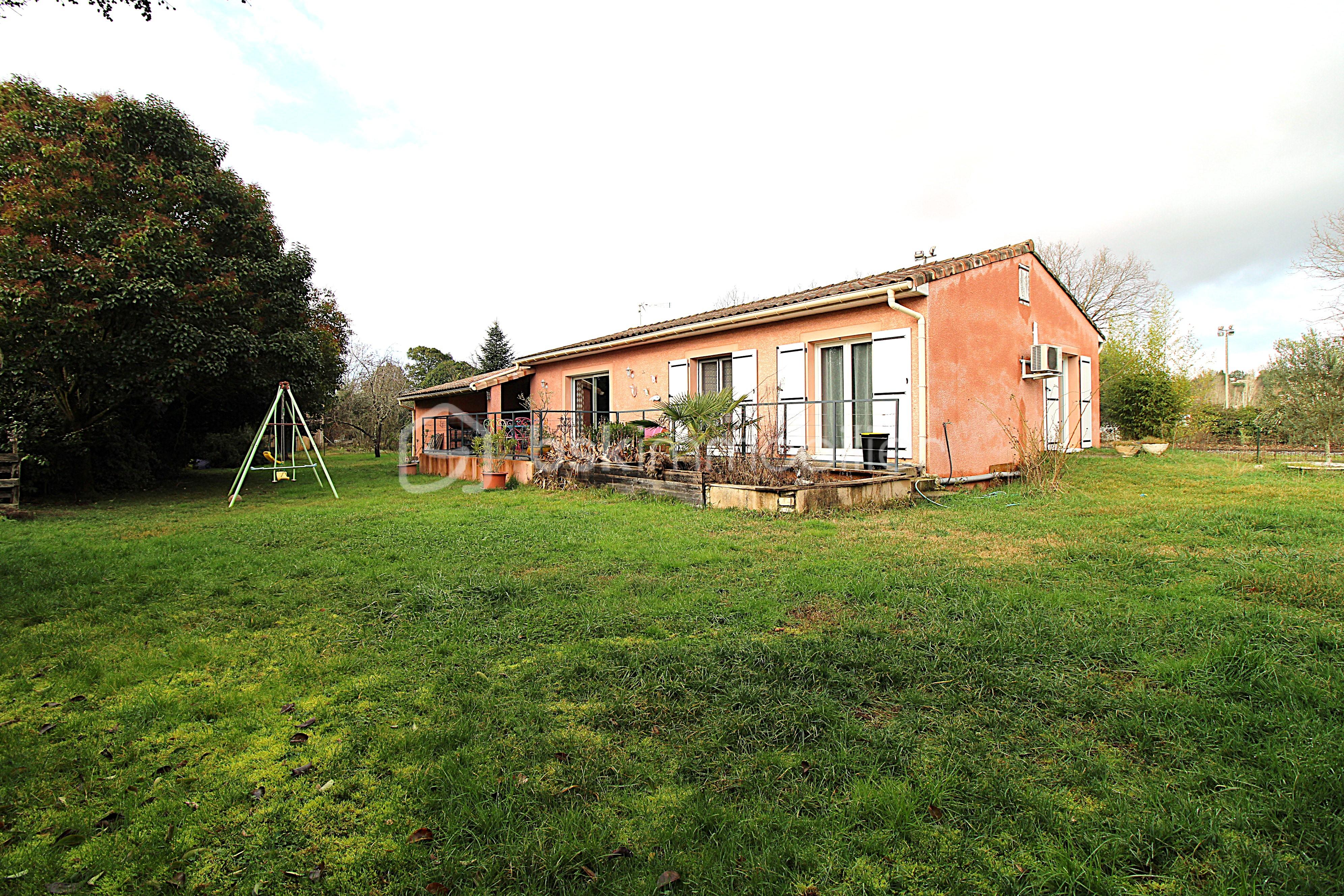 Maison de 101 m² - desmullier_maison_type4_101m²_bskimmobilier_exterieur.JPG