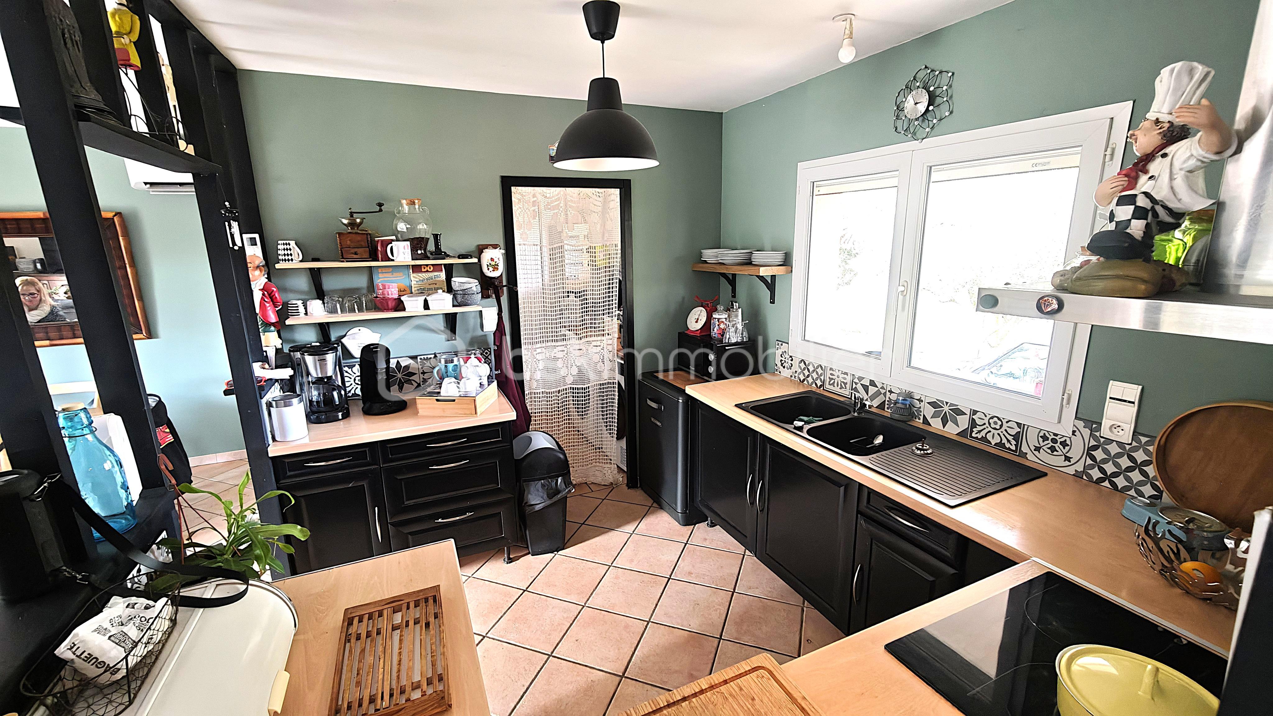 Maison de 101 m² - desmullier_maison_type4_101m²_bskimmobilier_cuisine1.JPG