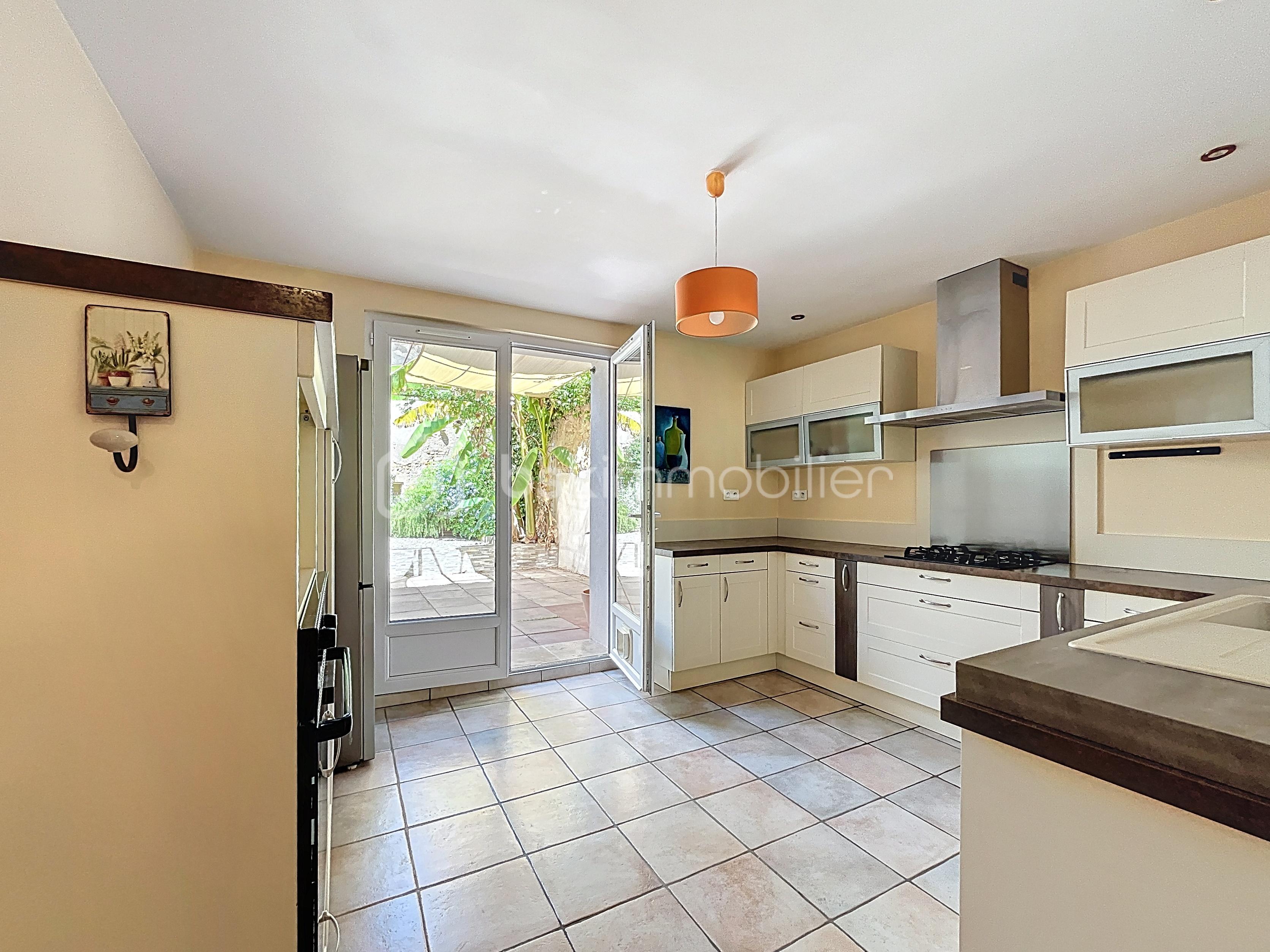 Maison de village de 150 m² - roz_00015.jpg
