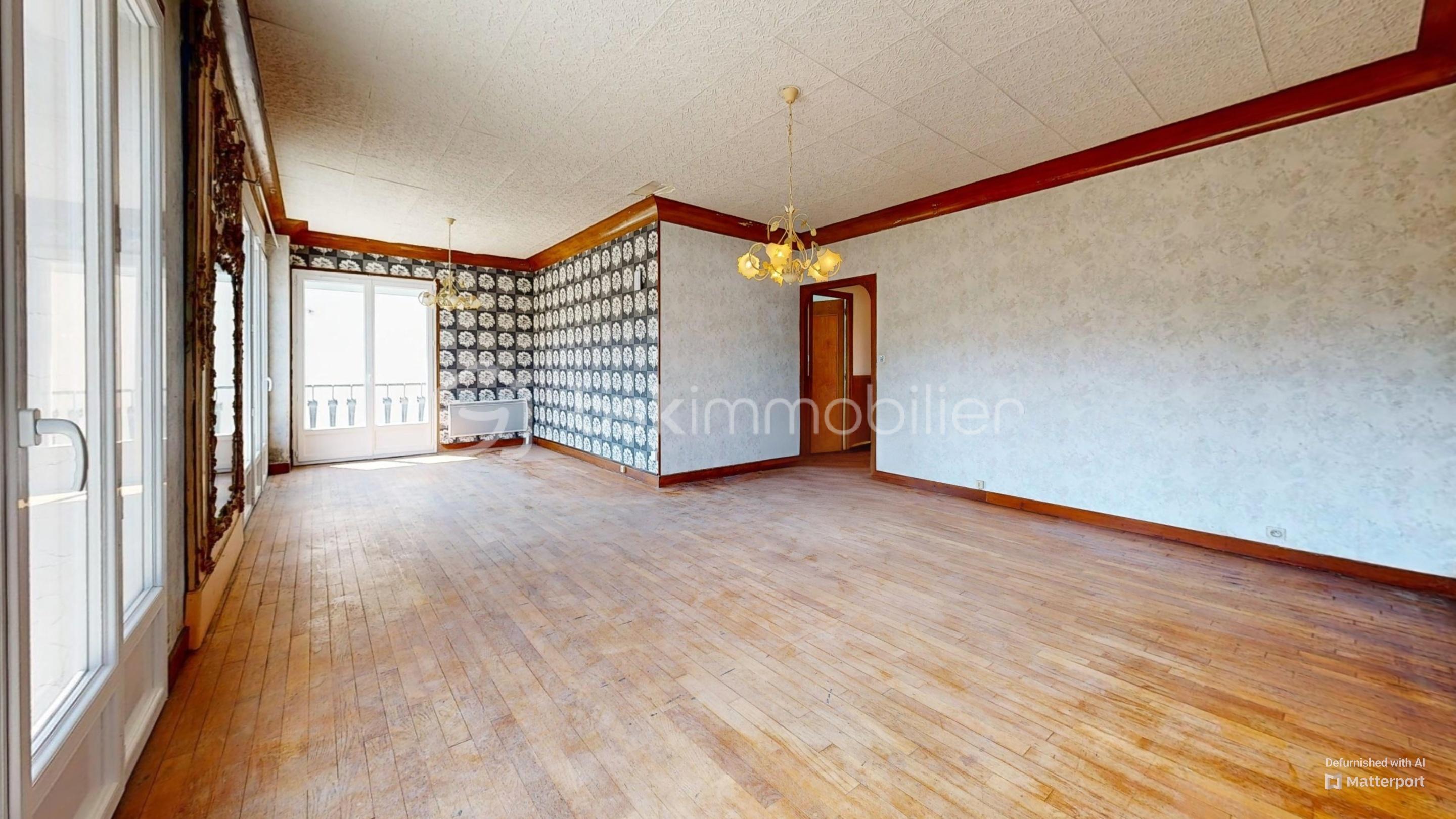 Maison de 145 m² - Couseix-3-Living-Room-Defurnished.jpg