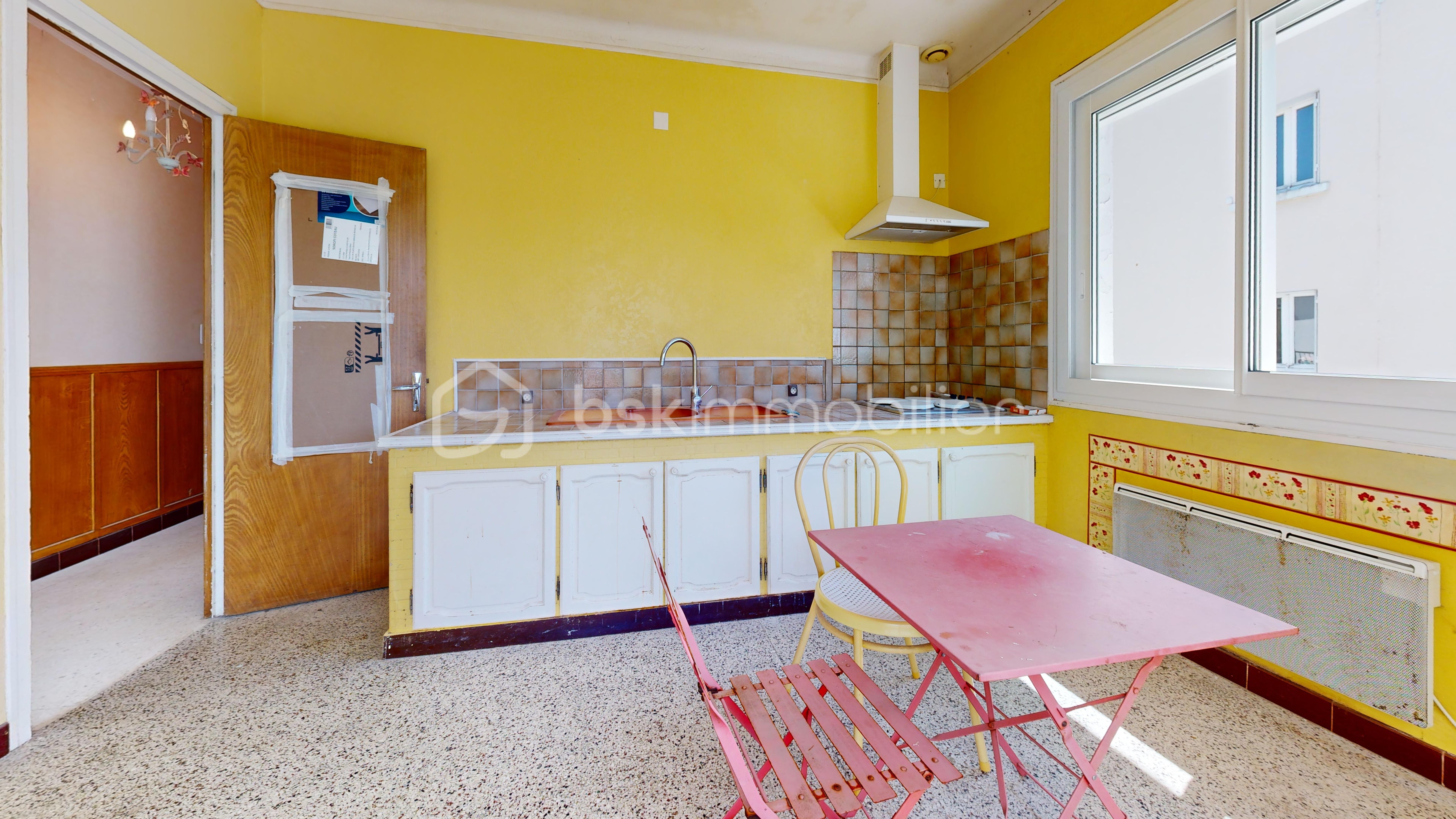 Maison de 145 m² - Couseix-3-Kitchen.jpg
