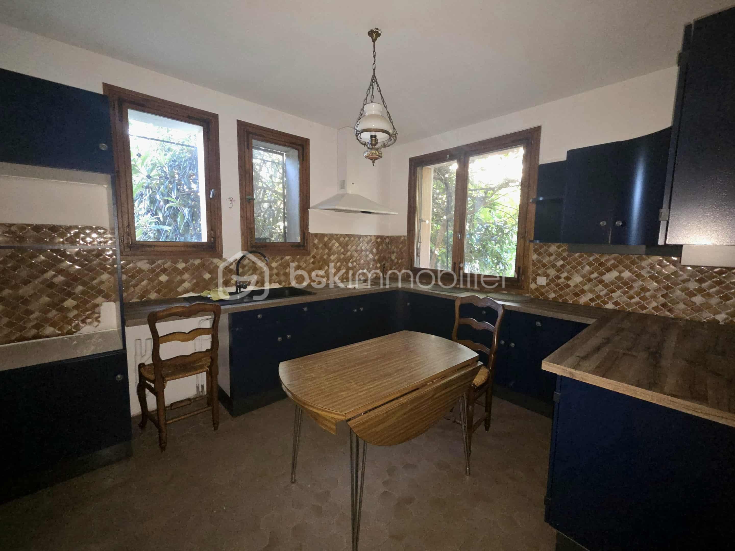 Maison de 100 m² - dc2a5e47-4973-40a3-a743-8443fb0e1f14.jfif