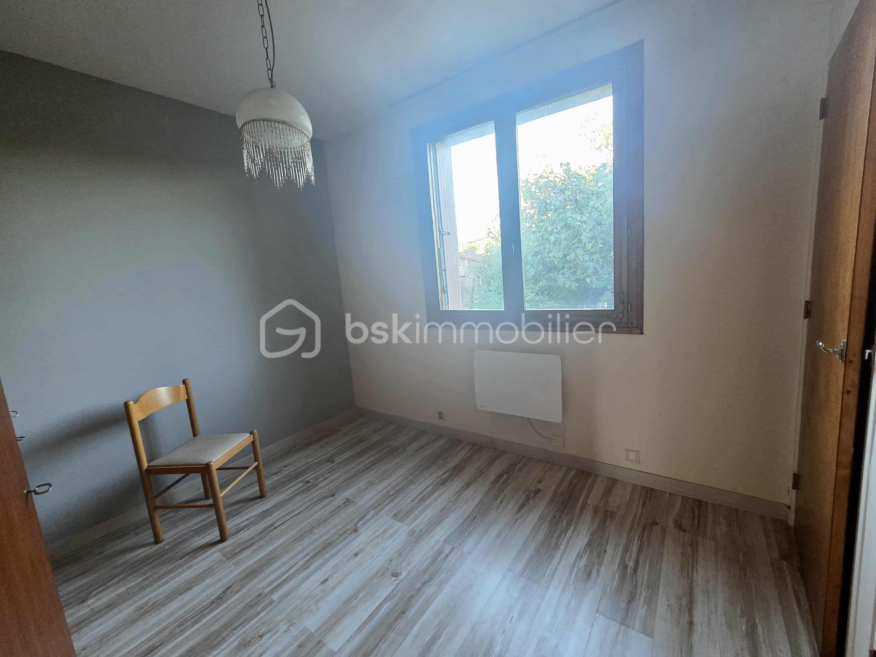 Maison de 100 m² - 46daa6e3-50e1-4108-ba59-612e34612381.jfif