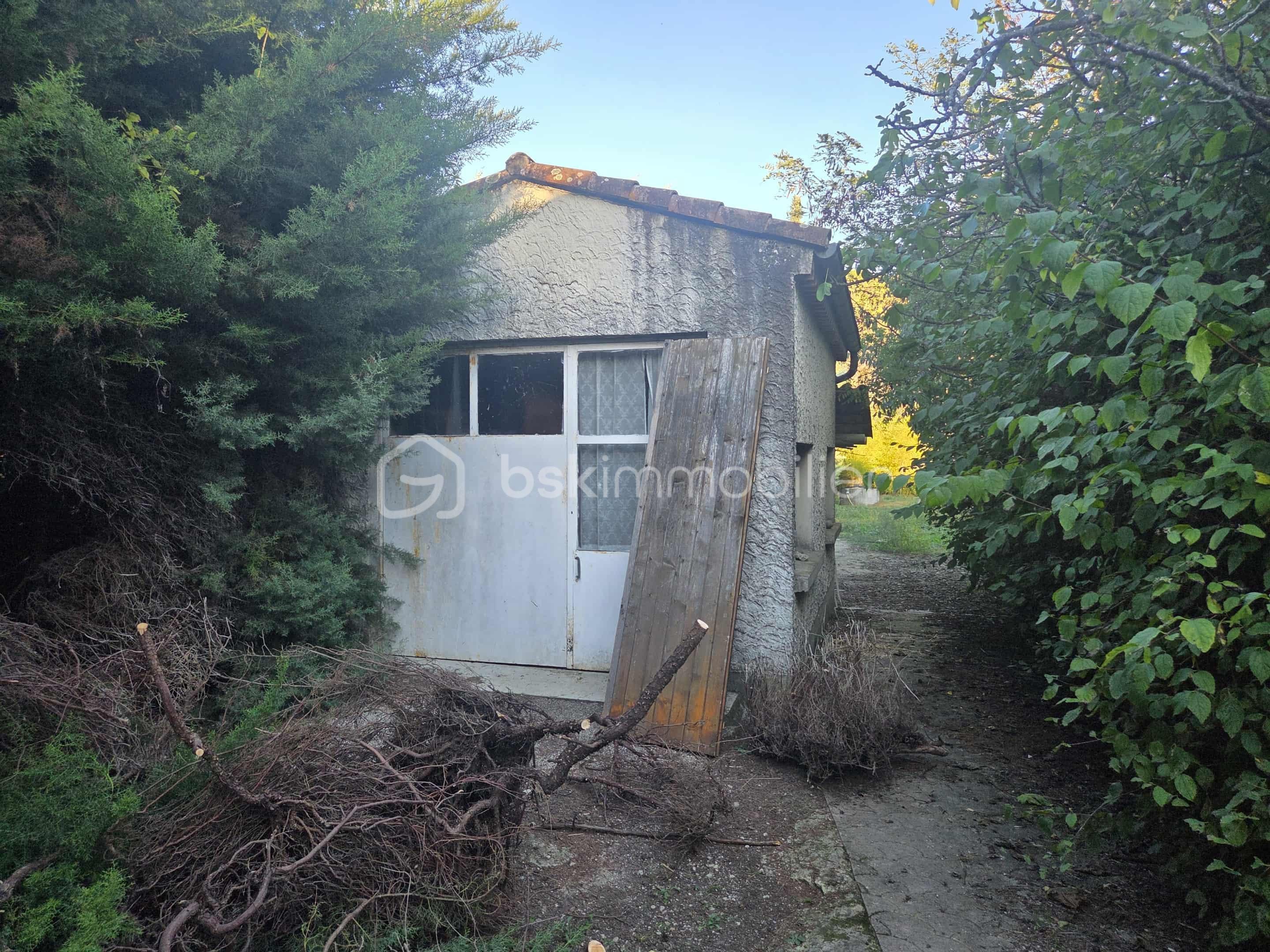 Maison de 100 m² - 7043db3e-1a0e-4703-b8b3-063d73ad4888.jfif