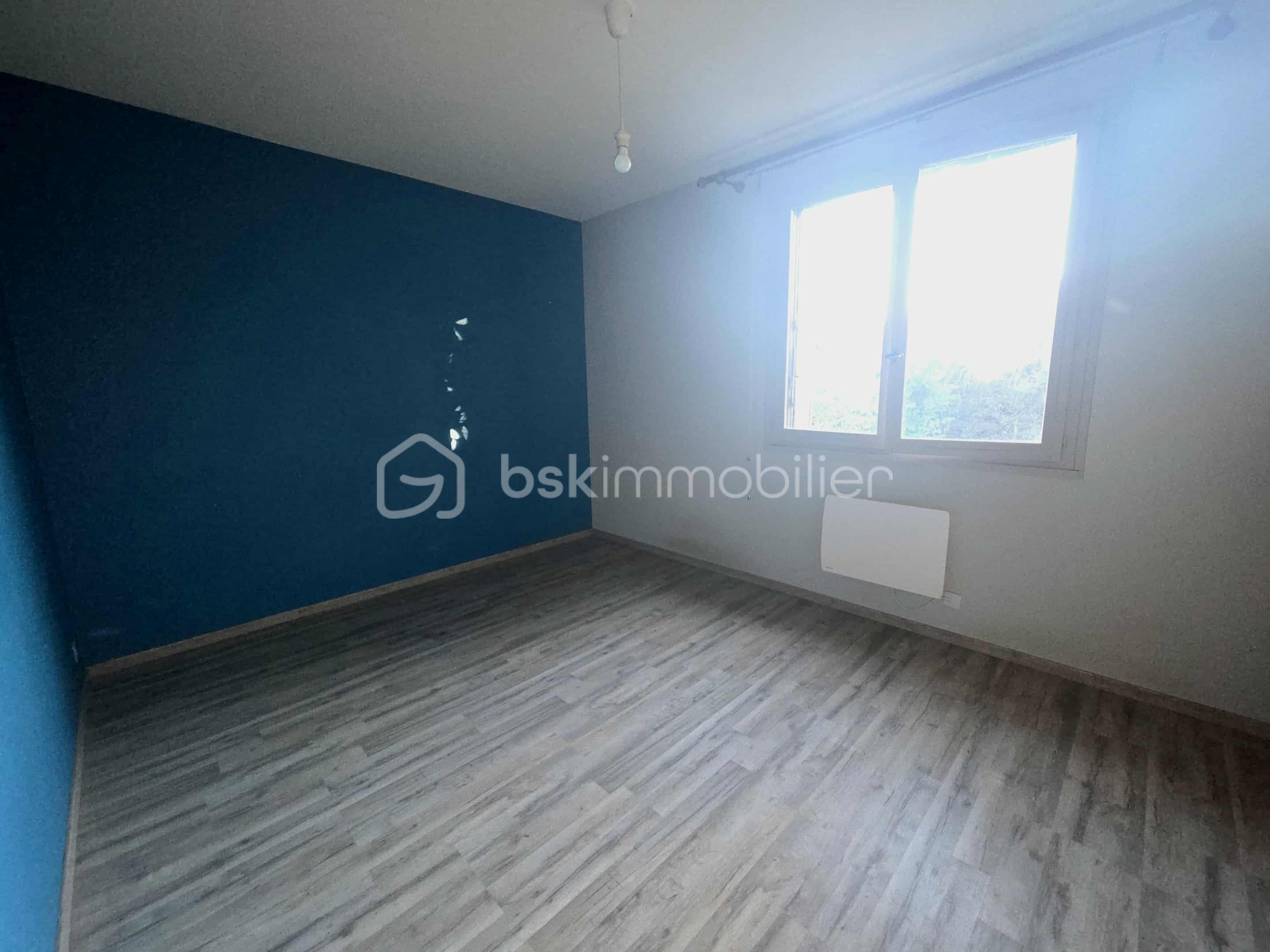 Maison de 100 m² - ee64935e-6a6c-441f-86a8-5b8204b3ba7e.jfif
