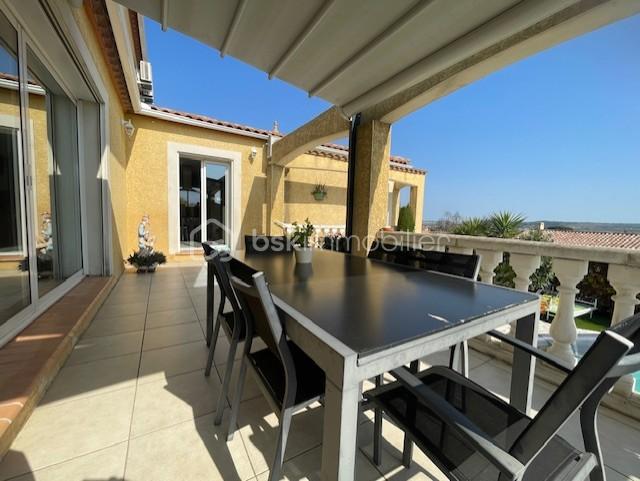pergola.jpg