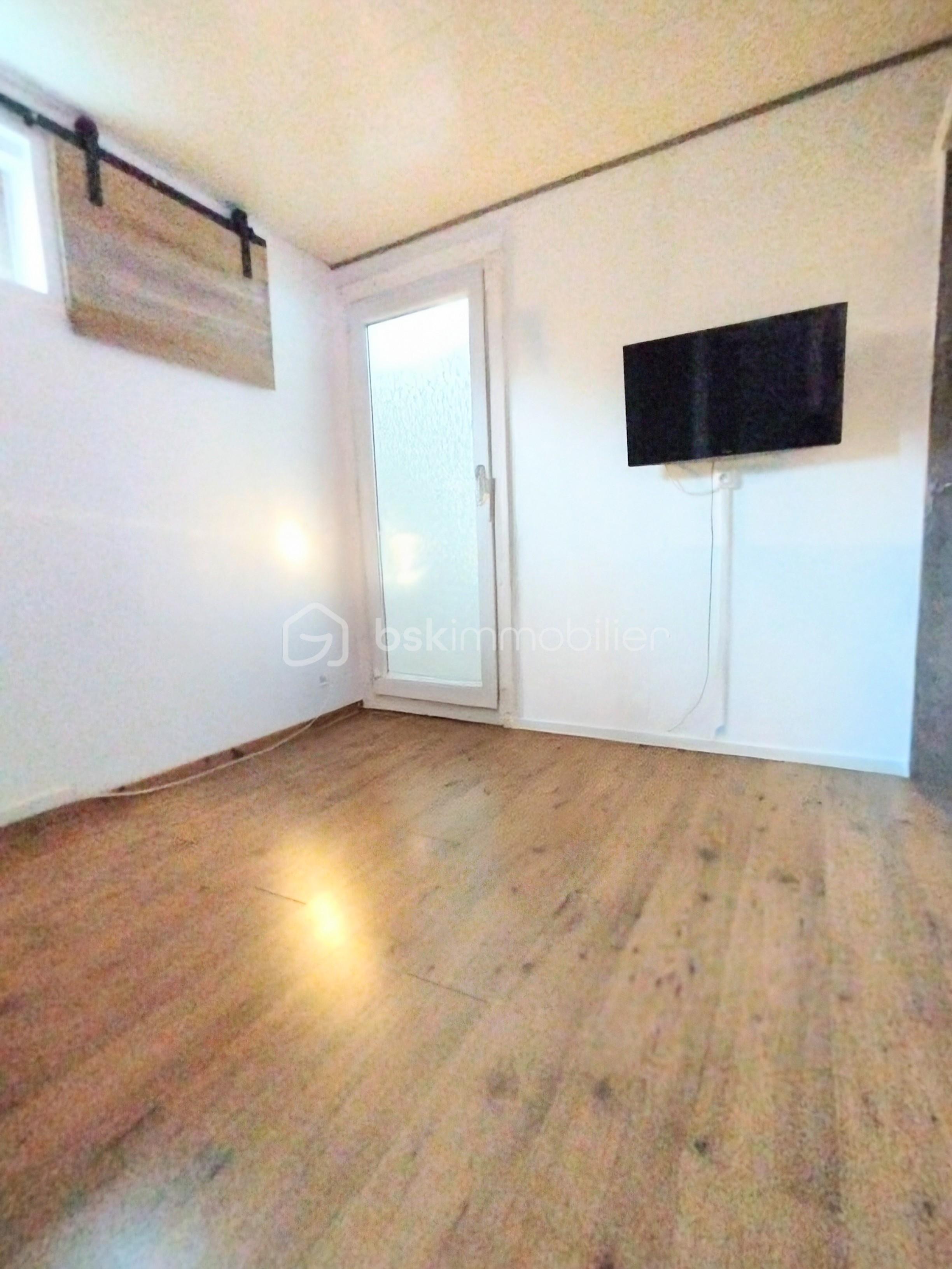 Maison de loisirs de 60 m² - IMG_20251207_143834~2.jpg