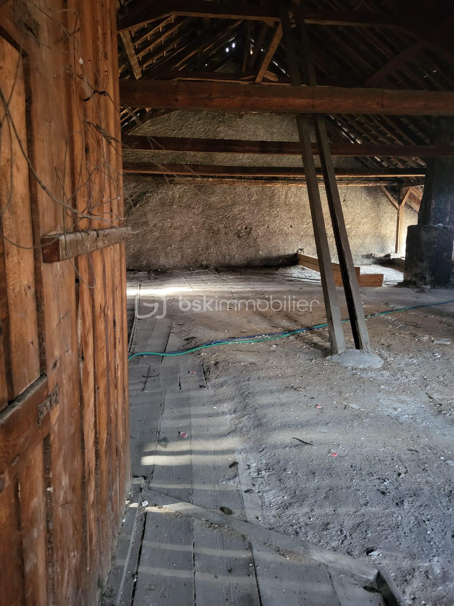 Appartement de 285 m² - WhatsApp Image 2025-09-30 à 14.56.51_0f72417a.jpg