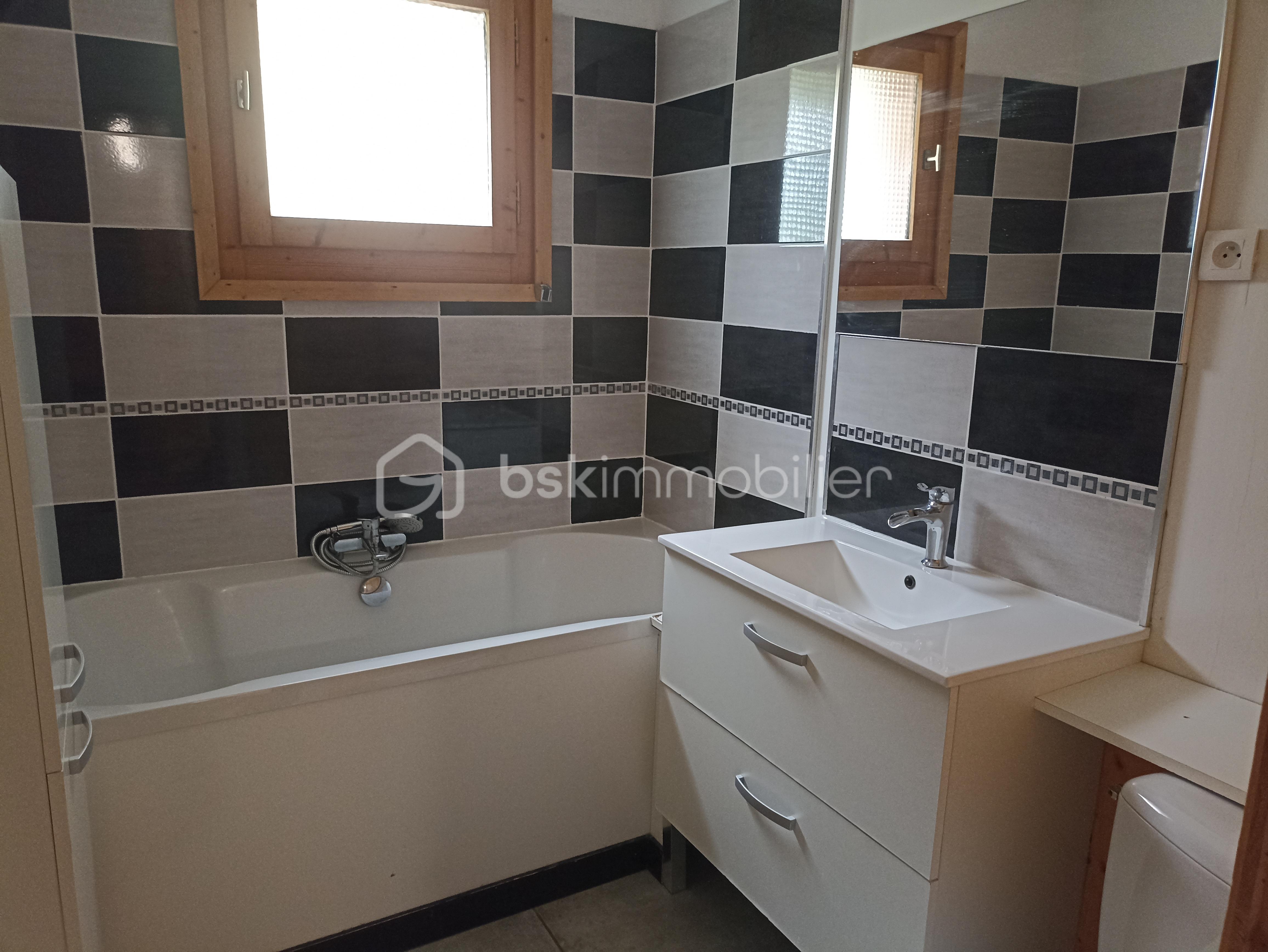 Appartement de 87 m² - Salle de bains 2.jpg