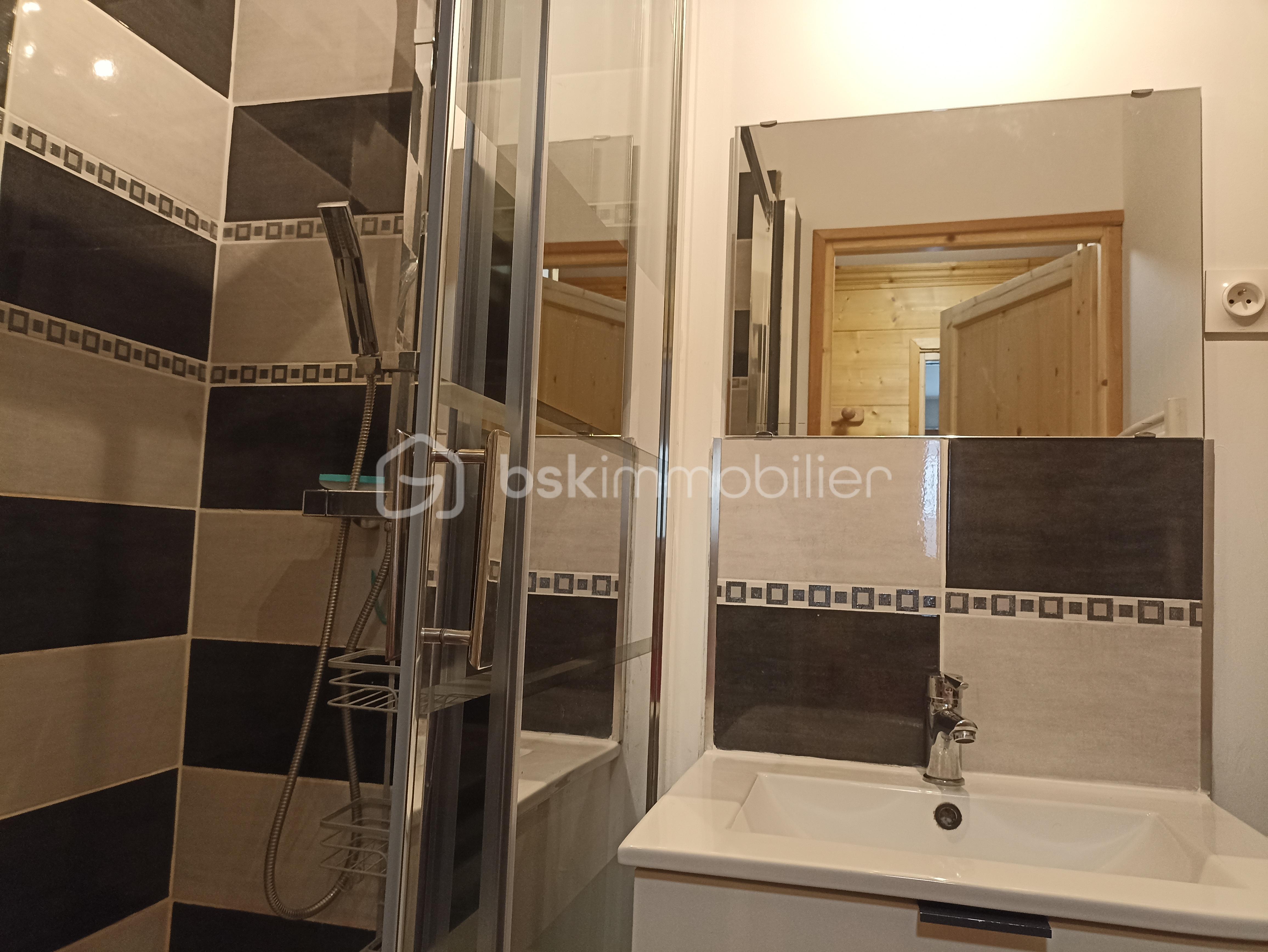 Appartement de 87 m² - Salle d'eau 2.jpg