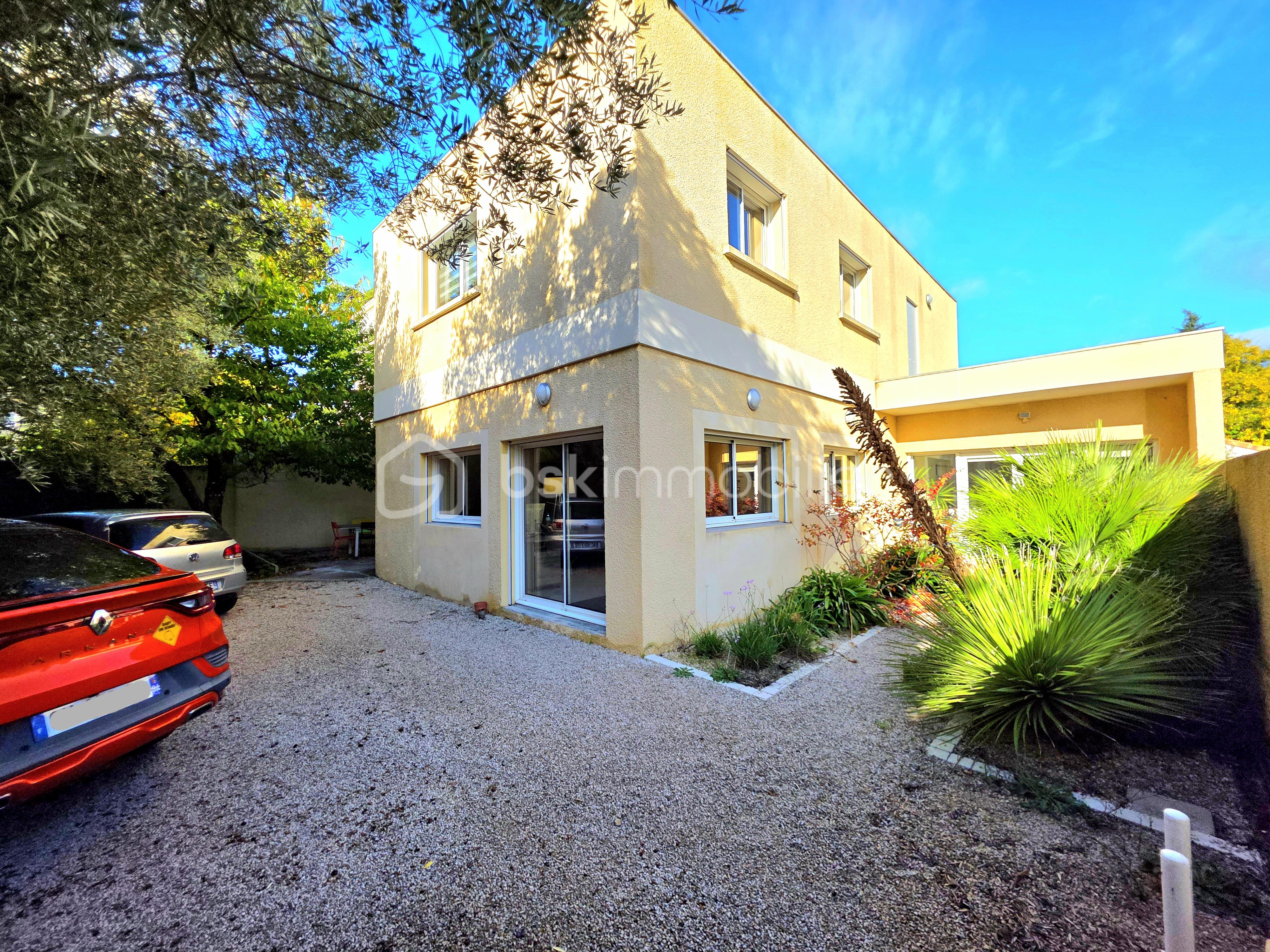 Immeuble mixte de 261 m²