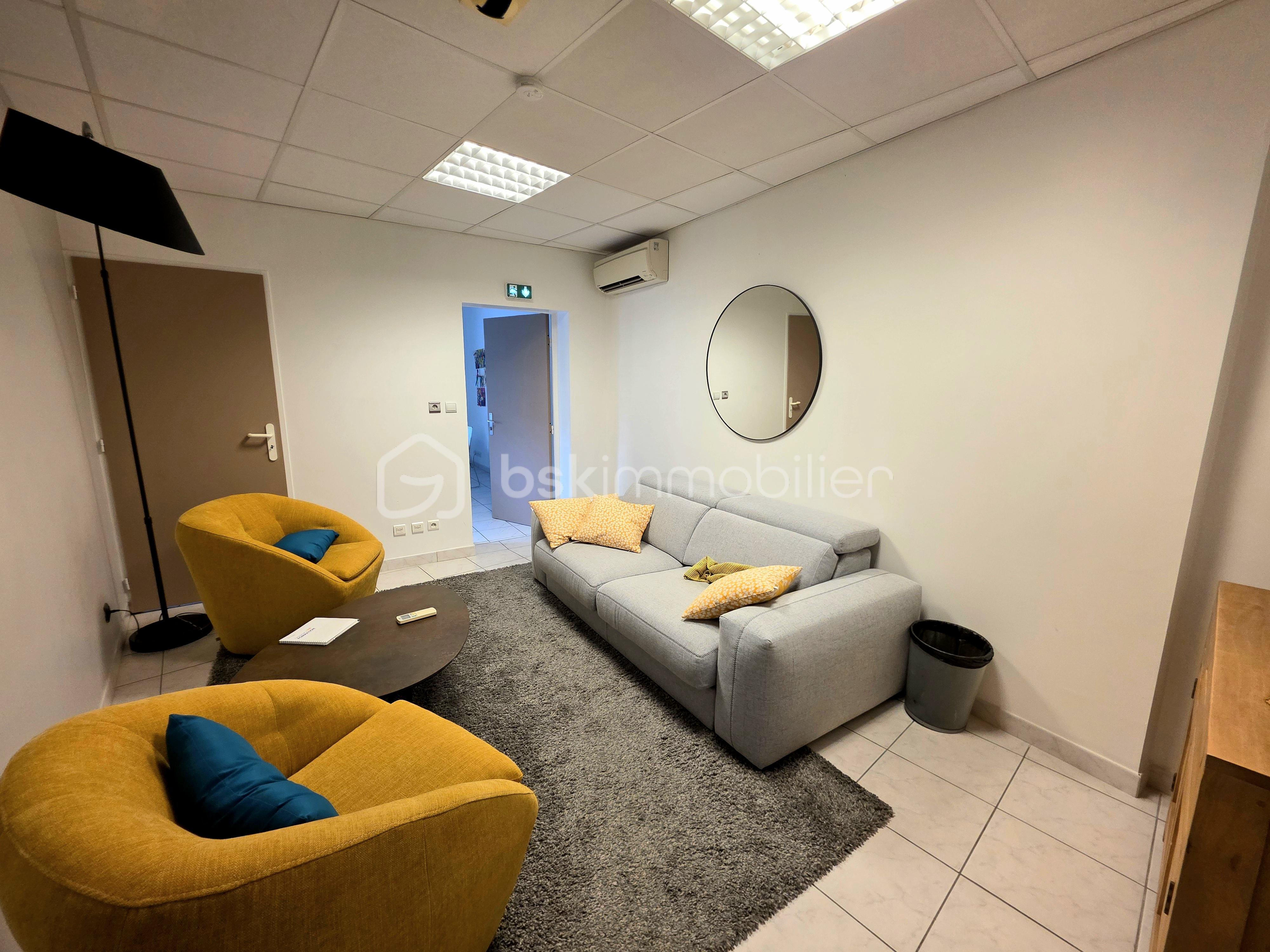 Immeuble mixte de 261 m² - 20251024_103919.jpg