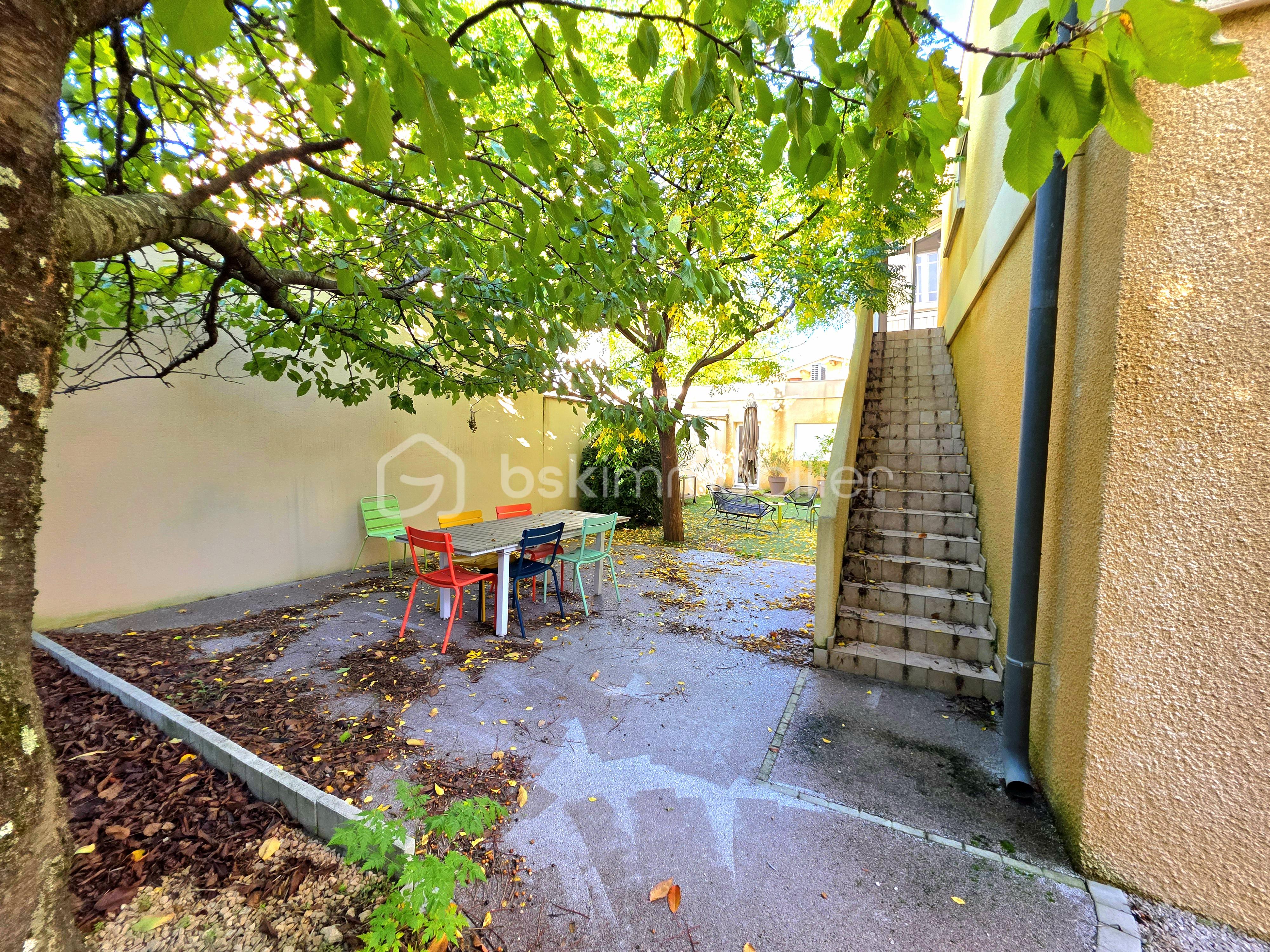 Immeuble mixte de 261 m² - 20251024_104152.jpg