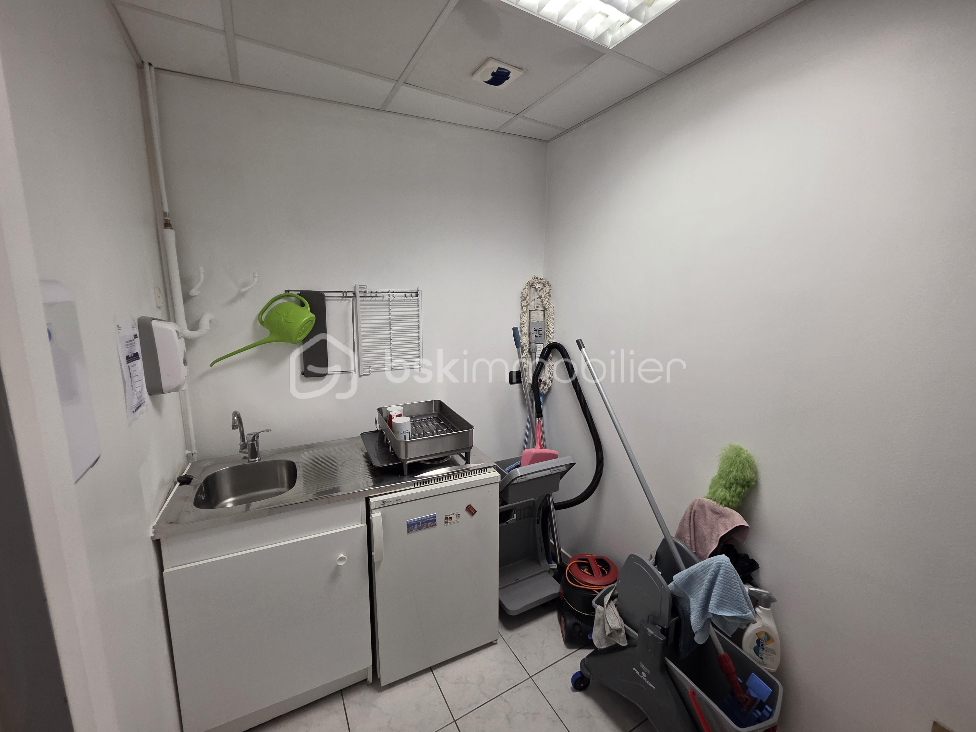 Immeuble mixte de 261 m² - 20251024_103900.jpg