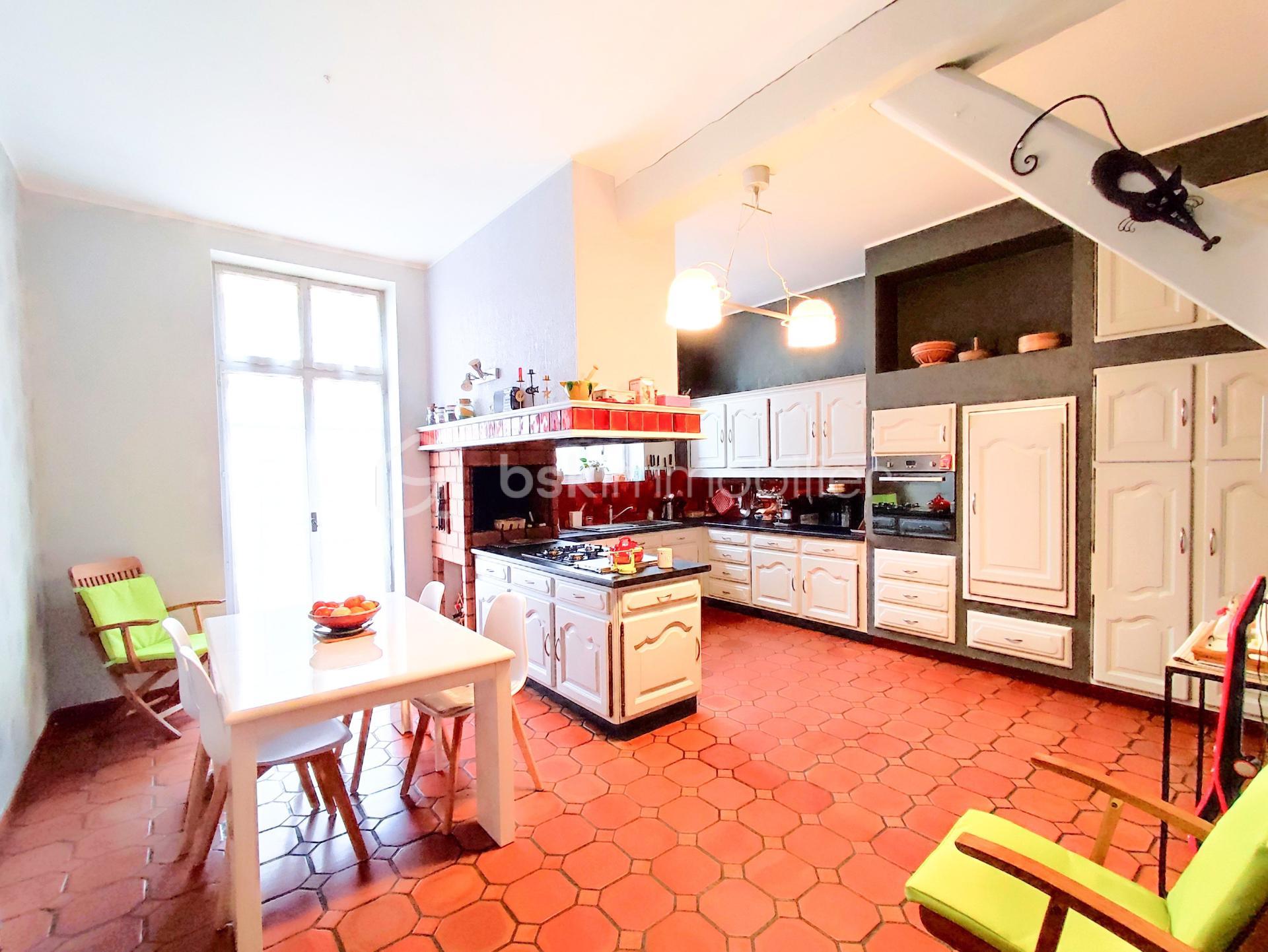 Maison de maitre de 375 m² - 2.jpg
